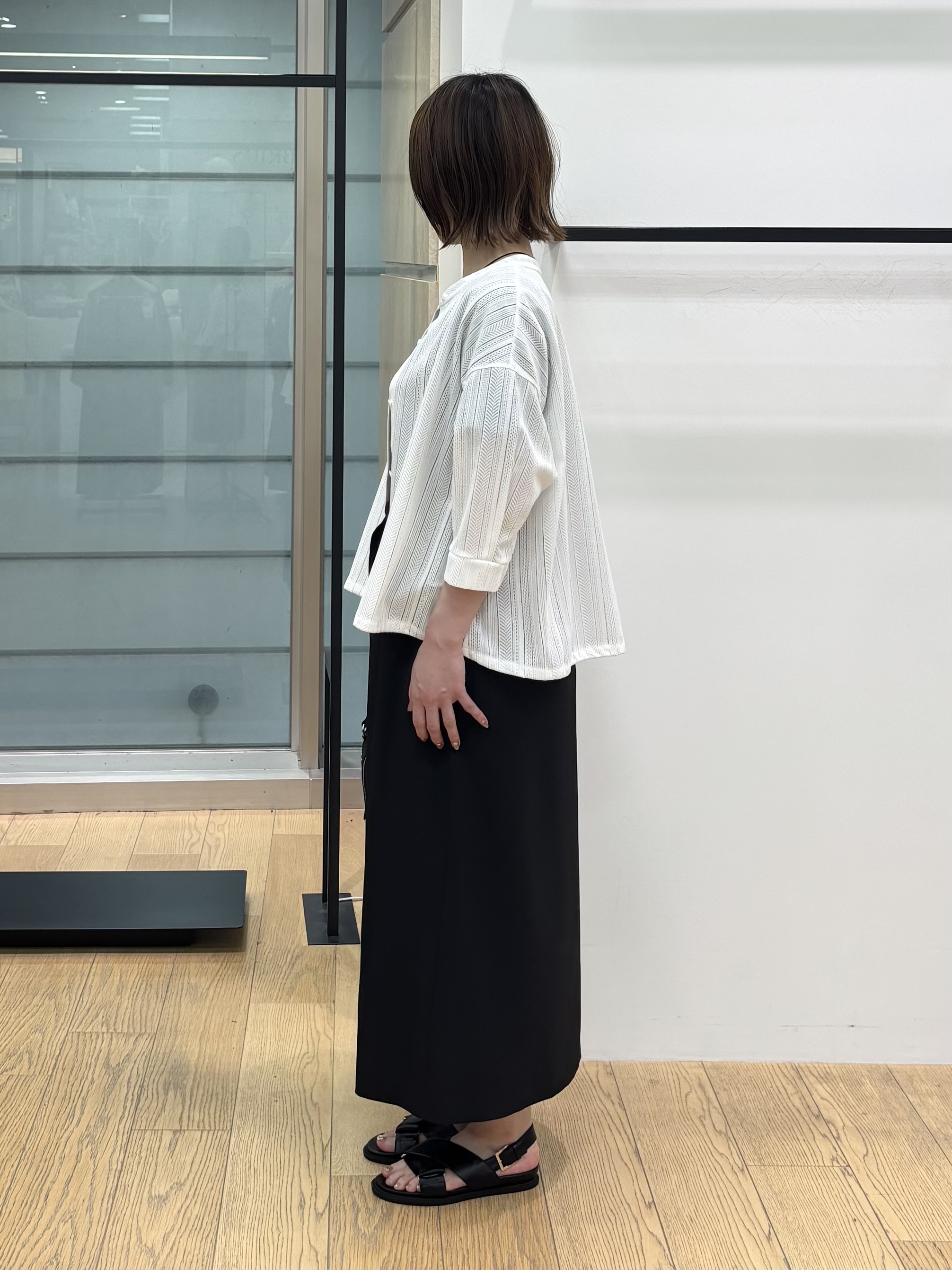 asamiさんの「INDIVI｜【華奢見え】ベルト付きナローワンピース」を使ったコーディネート