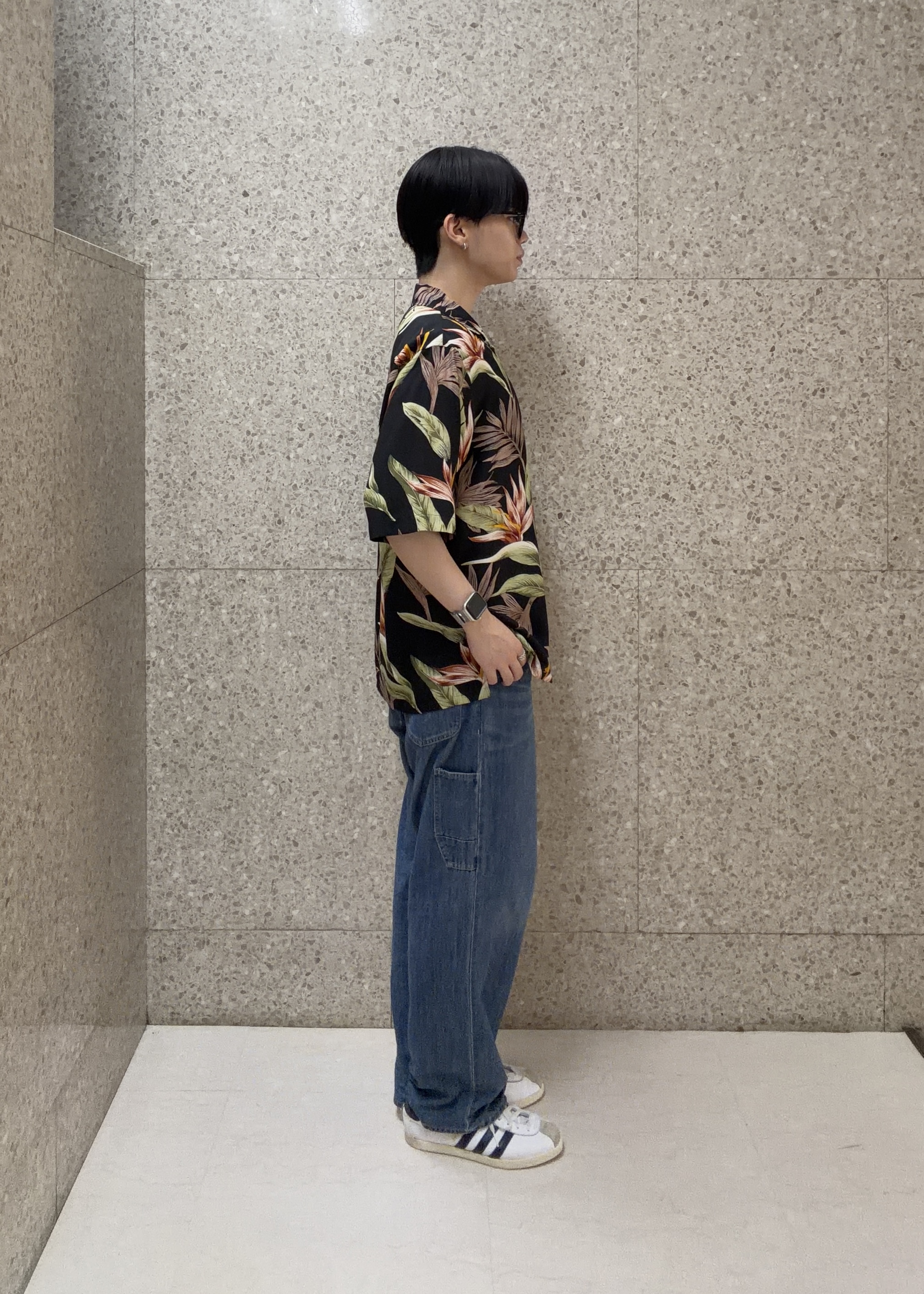キムラさんの「TAKEO KIKUCHI｜【BOWLER HAT LABEL】トロピカルフローラル レーヨンシャツ」を使ったコーディネート