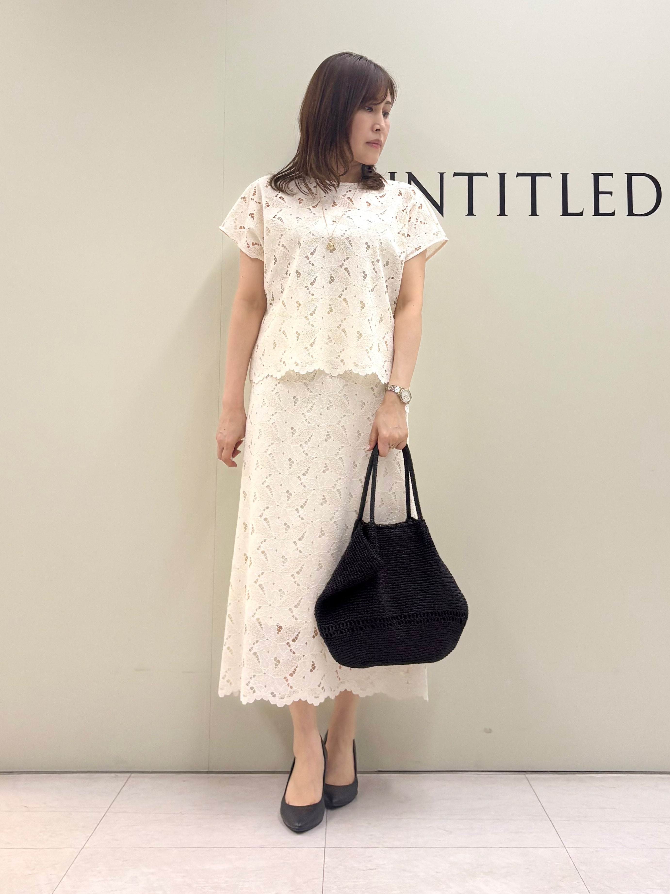 Sakaiさんの「UNTITLED｜【セットアップ可/品のある透け感】リーフレースブラウス」を使ったコーディネート