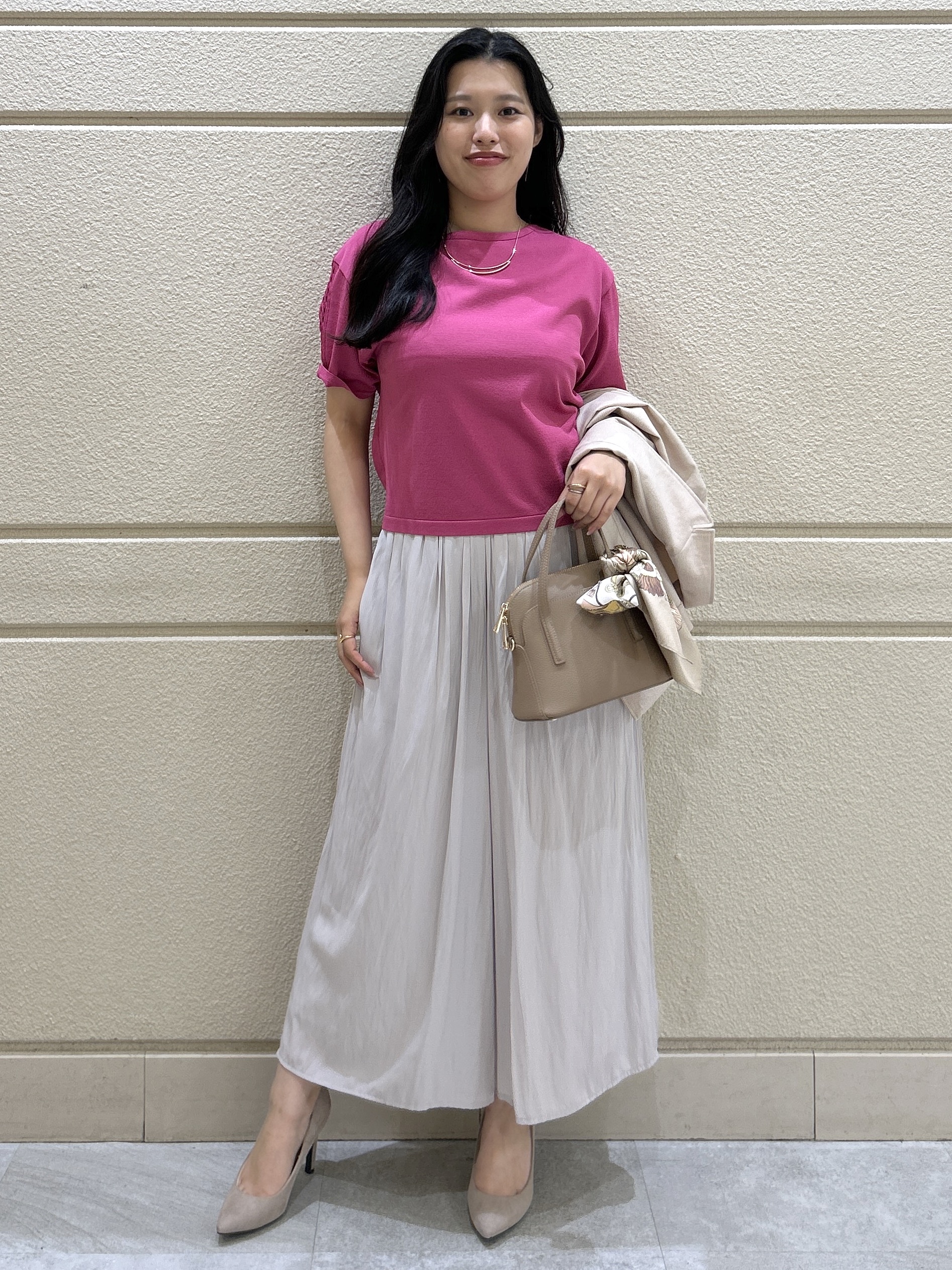 Momokaさんの「COUP DE CHANCE｜【手洗い可／日本製／接触冷感】袖クロス編みニット」を使ったコーディネート