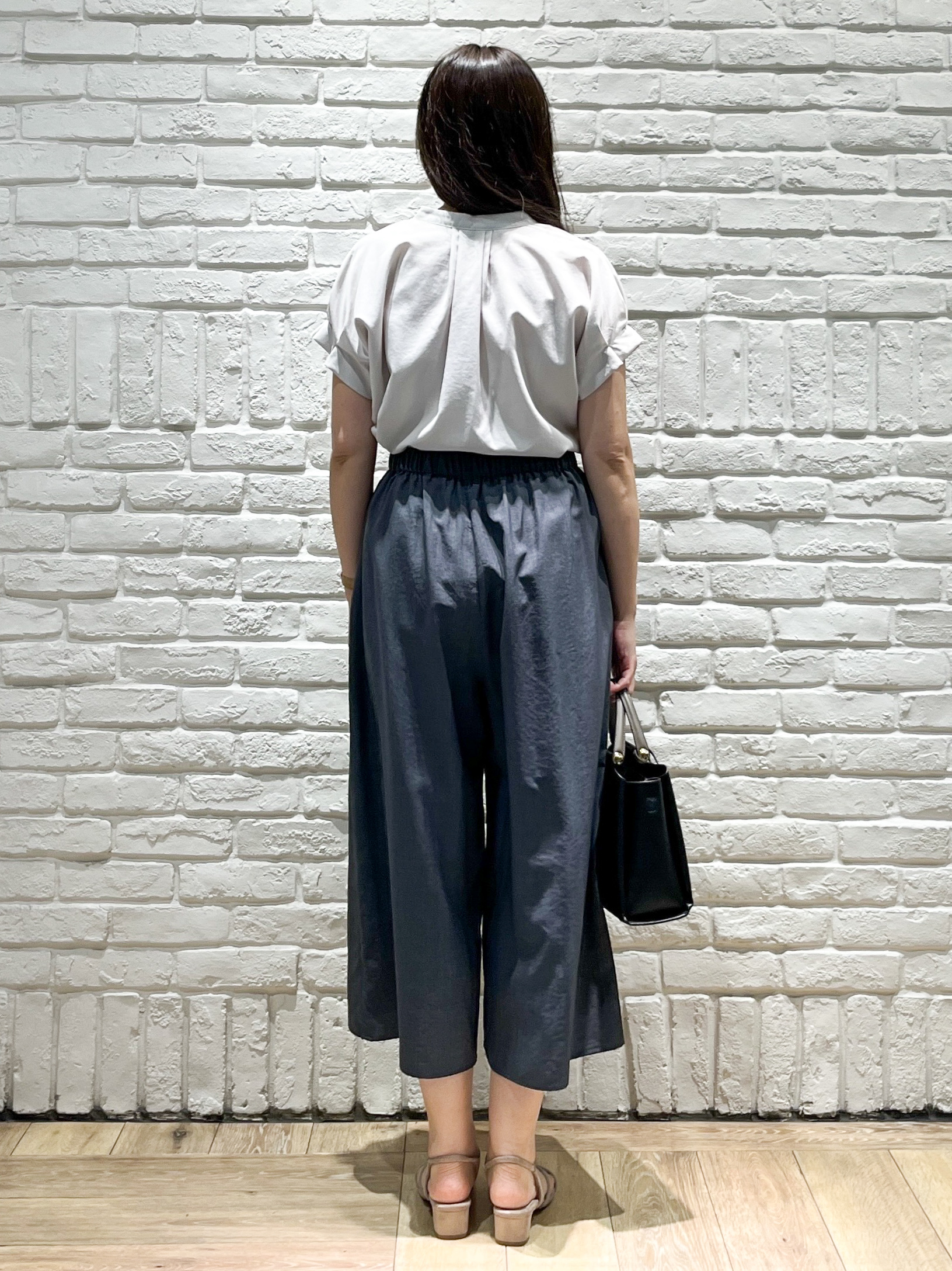 erinaさんの「index｜【接触冷感／吸水速乾】タックスキッパーブラウス《防シワ／イージーアイロン／洗濯機OK／9col》」を使ったコーディネート