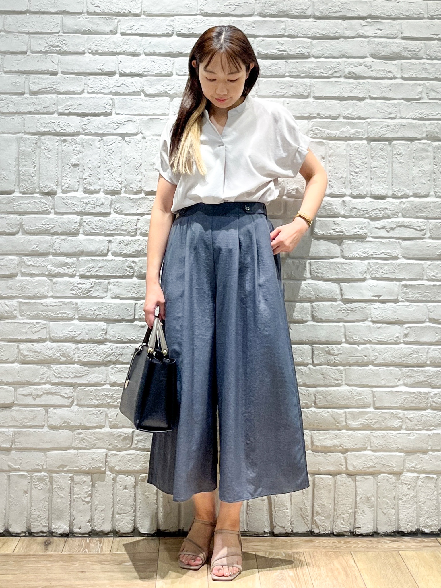 erinaさんの「index｜【接触冷感／吸水速乾】タックスキッパーブラウス《防シワ／イージーアイロン／洗濯機OK／9col》」を使ったコーディネート