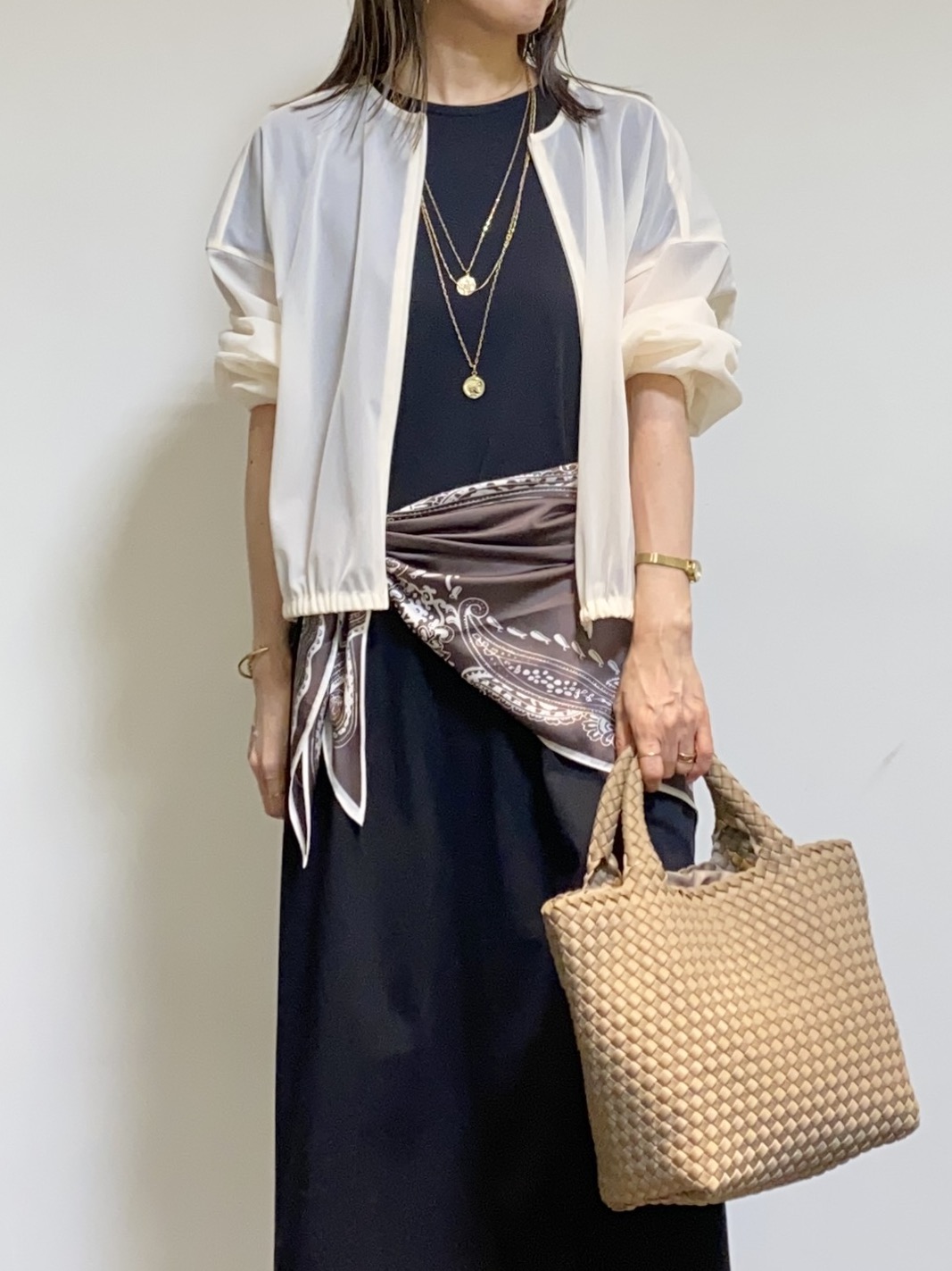 tomoさんの「UNTITLED｜【秋羽織り/ジップ】トリコットシアーブラウス」を使ったコーディネート