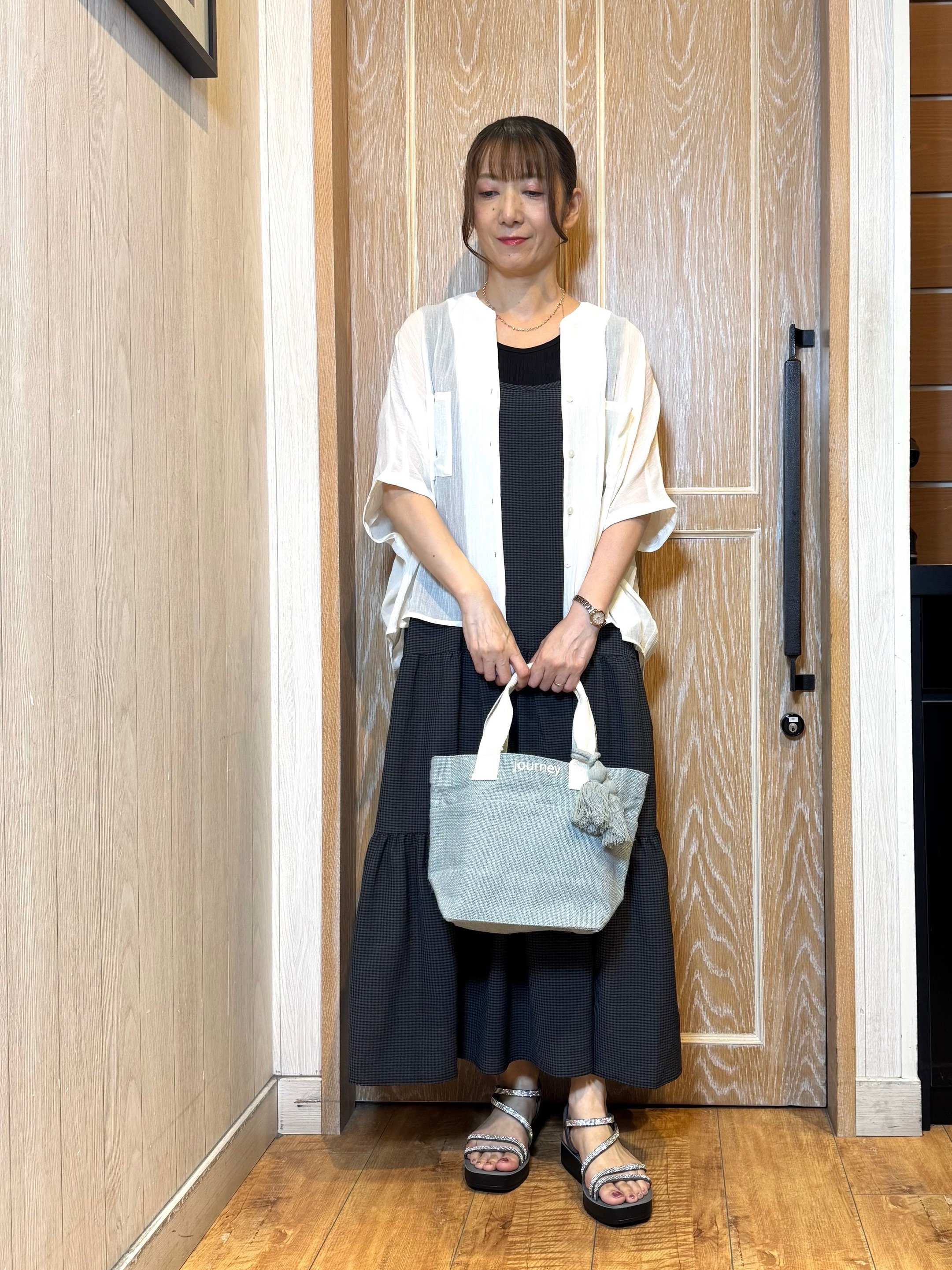 KAORIさんの「SHOO･LA･RUE｜【洗濯機可/選べる6色】程よいシアー感が涼し気 ゆったりワッシャードルマンブラウス」を使ったコーディネート