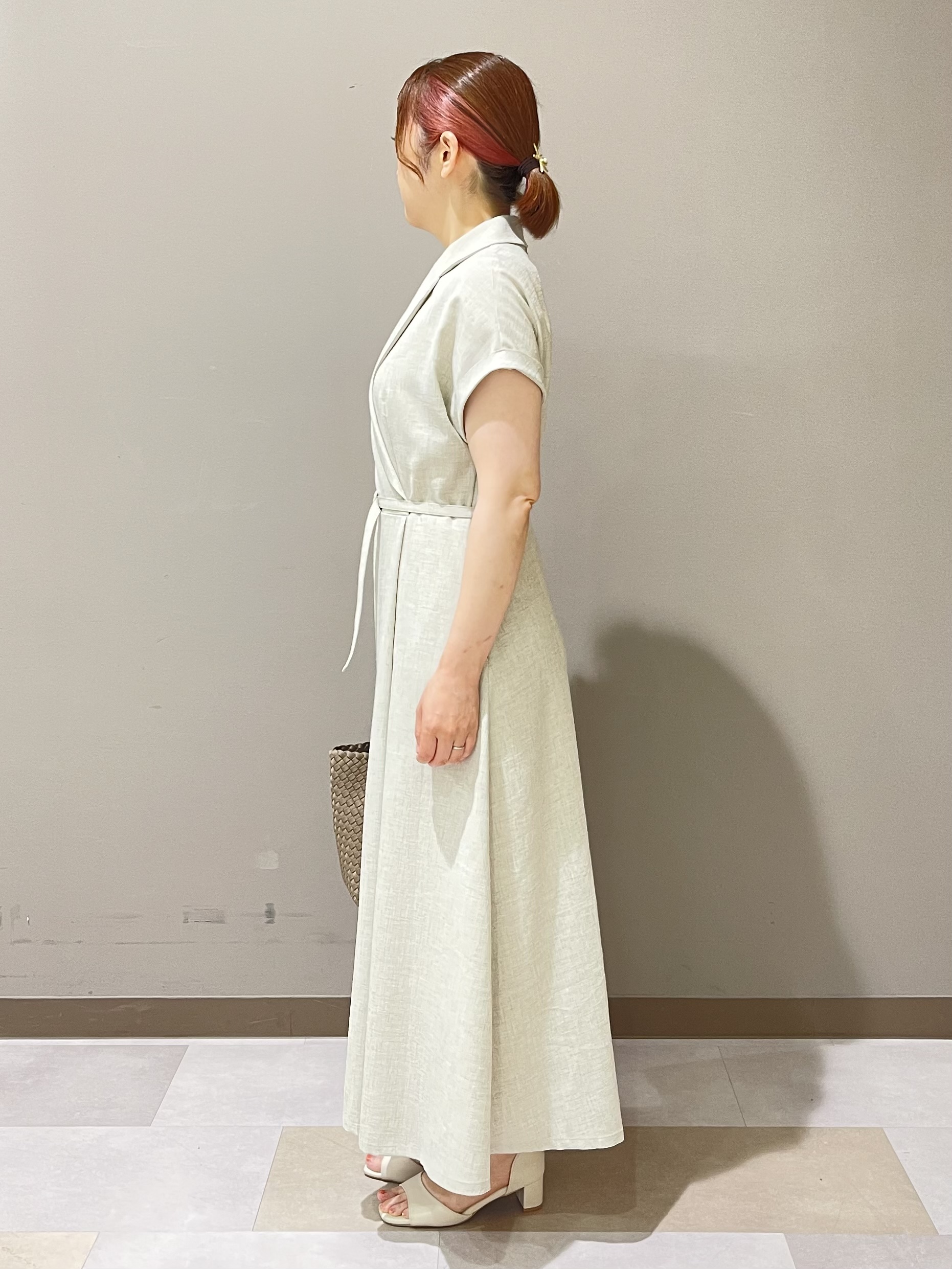 Tomoさんの「UNTITLED｜【接触冷感/UVカット/イージーケア】テーラードカラーワンピース」を使ったコーディネート