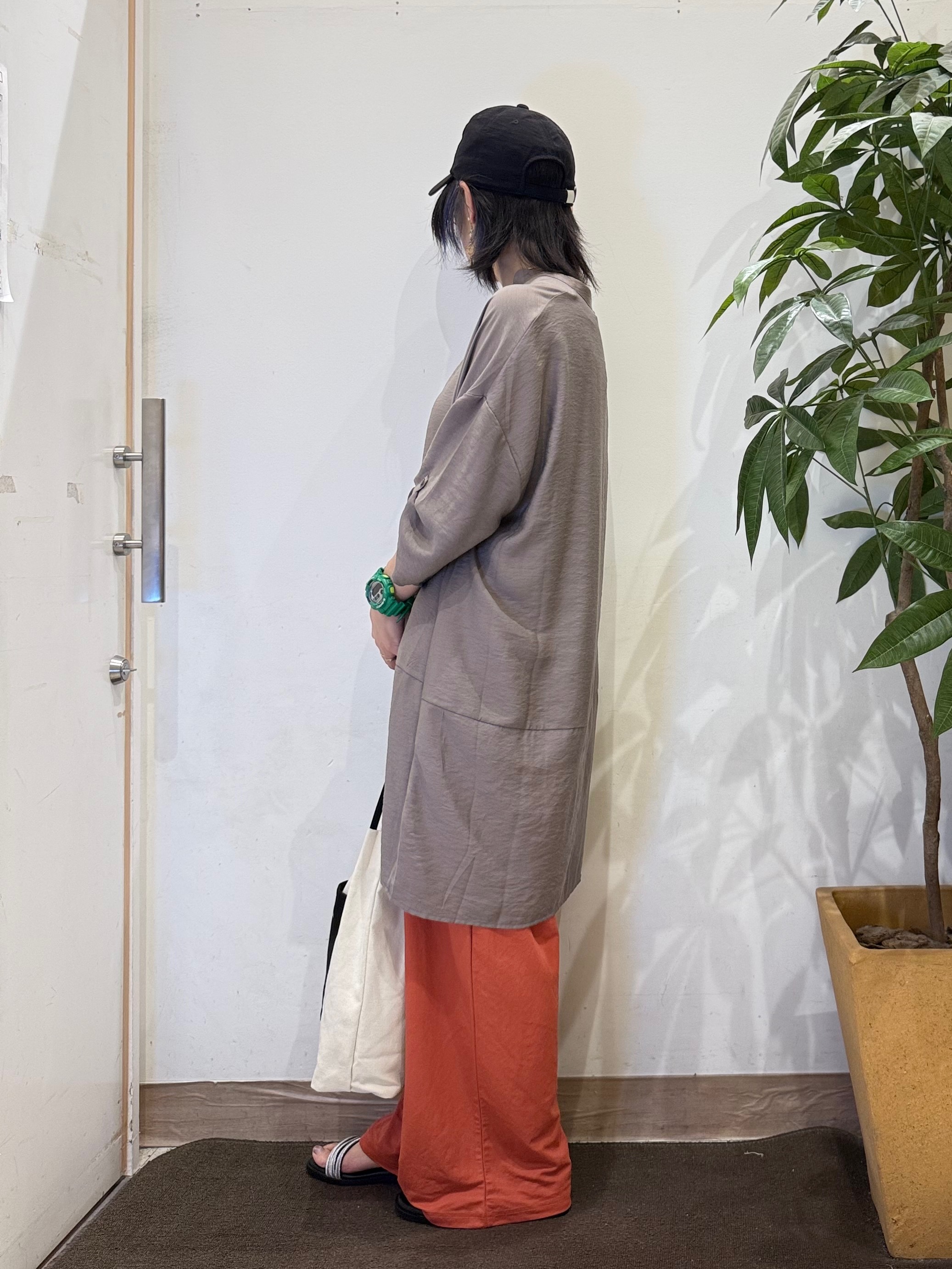 misakiさんの「SHOO･LA･RUE｜【S-LL/洗濯後しわになりにくい】ゆるっと体型カバー 7分袖コクーンチュニック」を使ったコーディネート