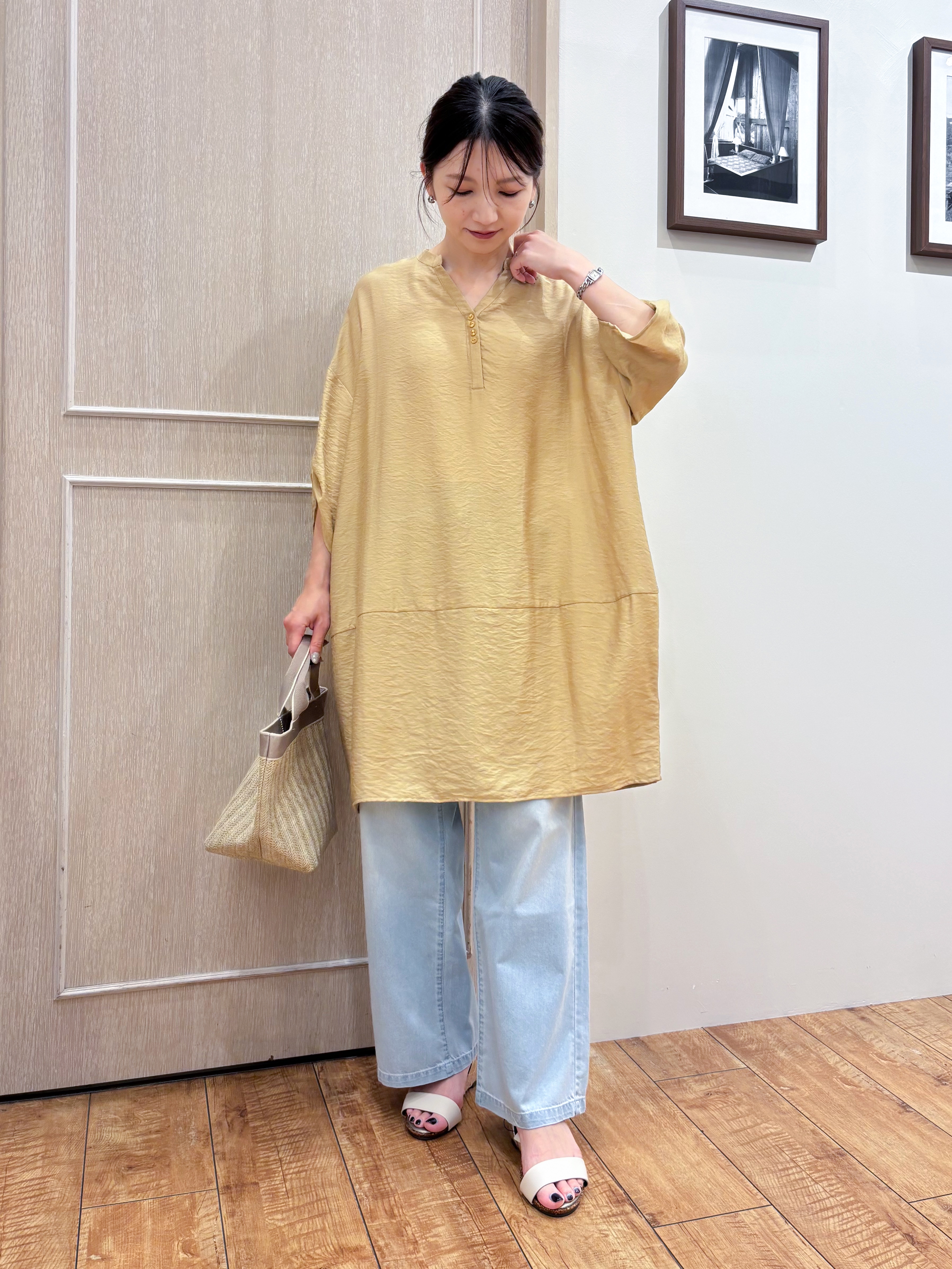 なみさんの「SHOO･LA･RUE｜【S-LL/洗濯後しわになりにくい】ゆるっと体型カバー 7分袖コクーンチュニック」を使ったコーディネート