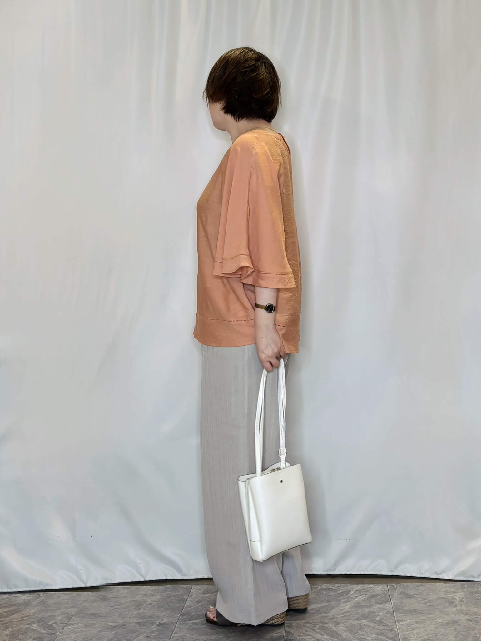 たみさんの「SHOO･LA･RUE｜【S-LL/洗濯機可/体型カバー】はしごレースがポイント スラブポンチョ風ブラウス」を使ったコーディネート