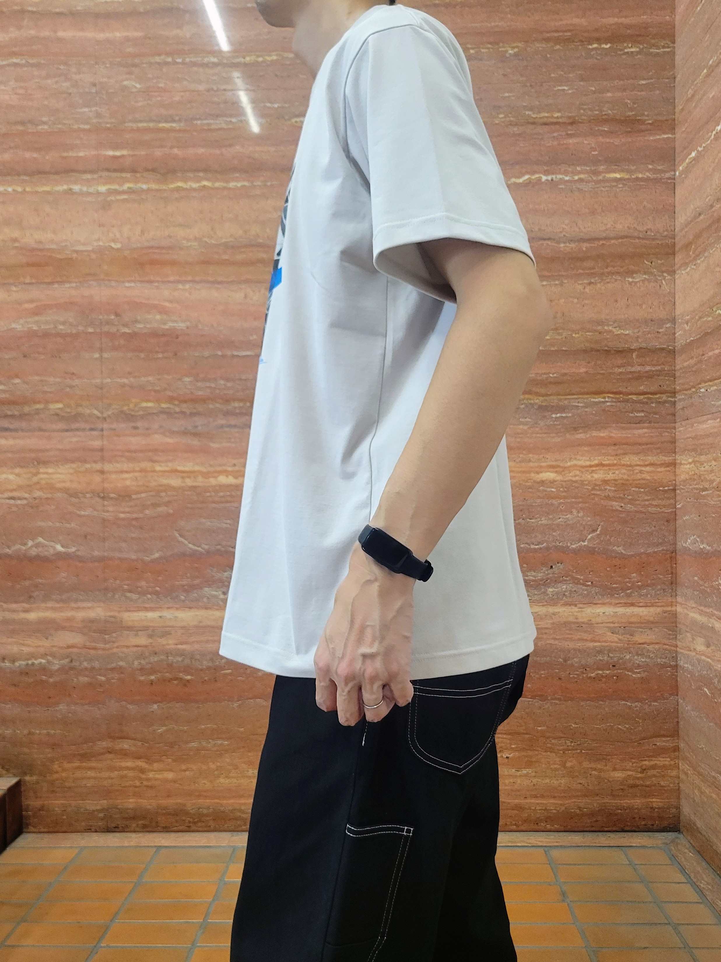 piroyaさんの「TAKEO KIKUCHI｜モノクロタイルTシャツ」を使ったコーディネート