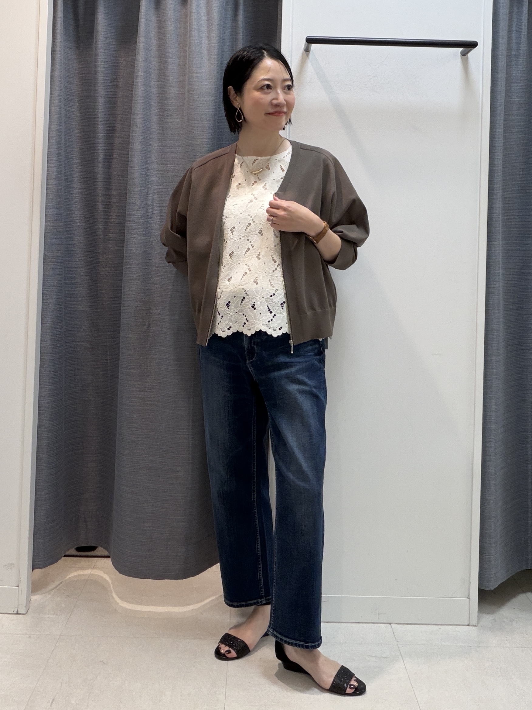 shihoさんの「INDIVI｜【アンサンブル可/日除け・冷房対策】シアーレーヨンZIPカーディガン」を使ったコーディネート