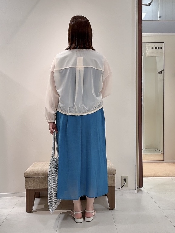 YUIさんの「UNTITLED｜【秋羽織り/ジップ】トリコットシアーブラウス」を使ったコーディネート
