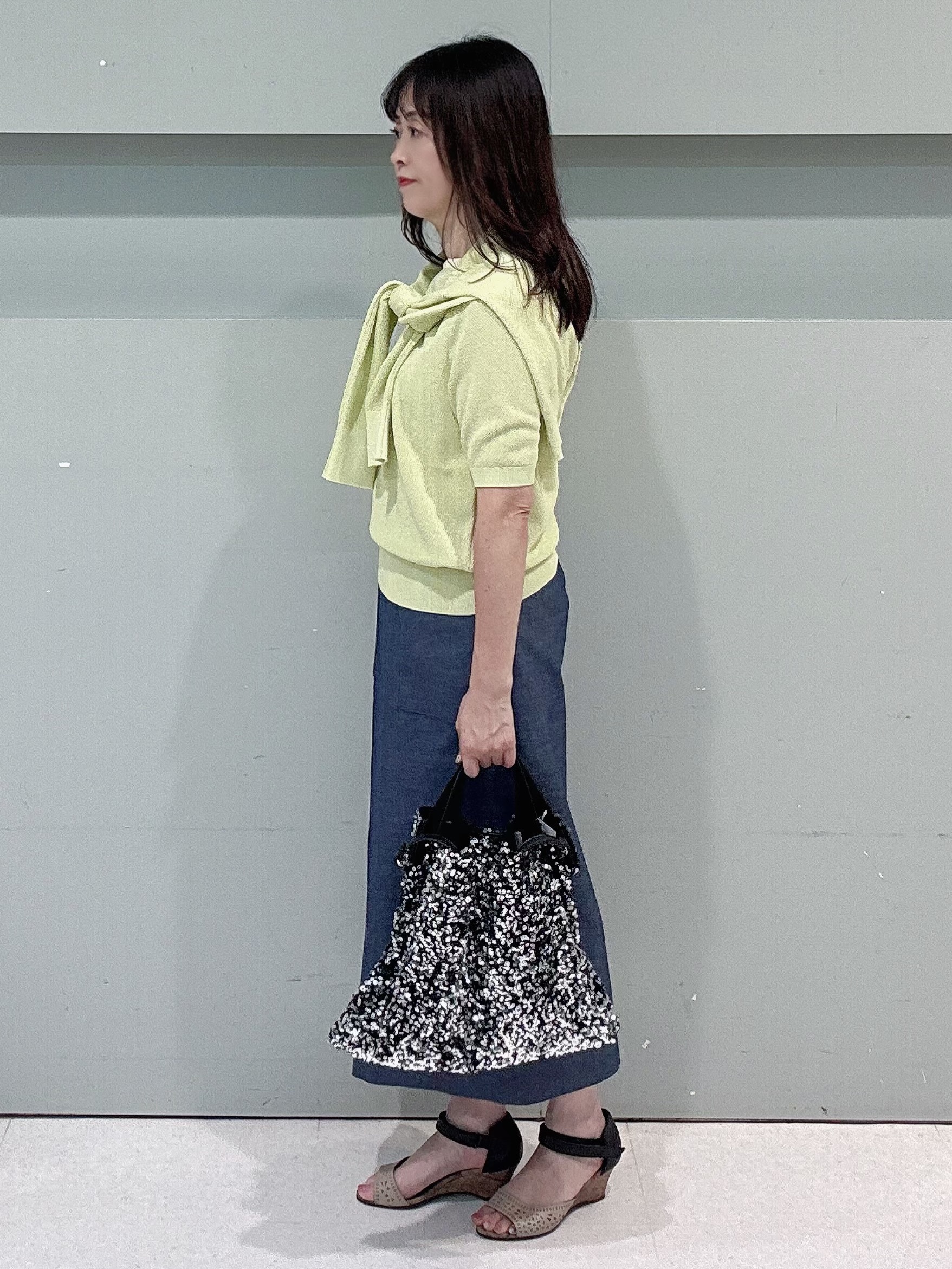 makiさんの「UNTITLED｜◆【アンサンブル可】ラメ混クルーネックカーディガン」を使ったコーディネート
