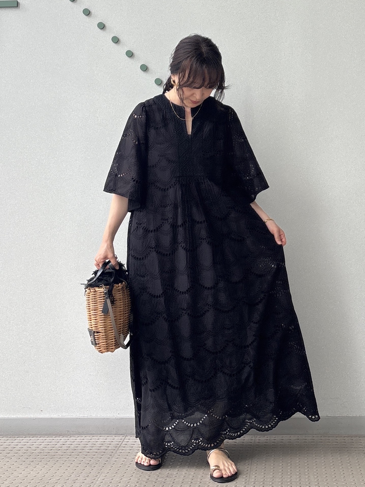kawamuraさんの「DRESSTERIOR｜NICOLAS LAINAS（ニコラスライナス）ソフトソールトングサンダル」を使ったコーディネート