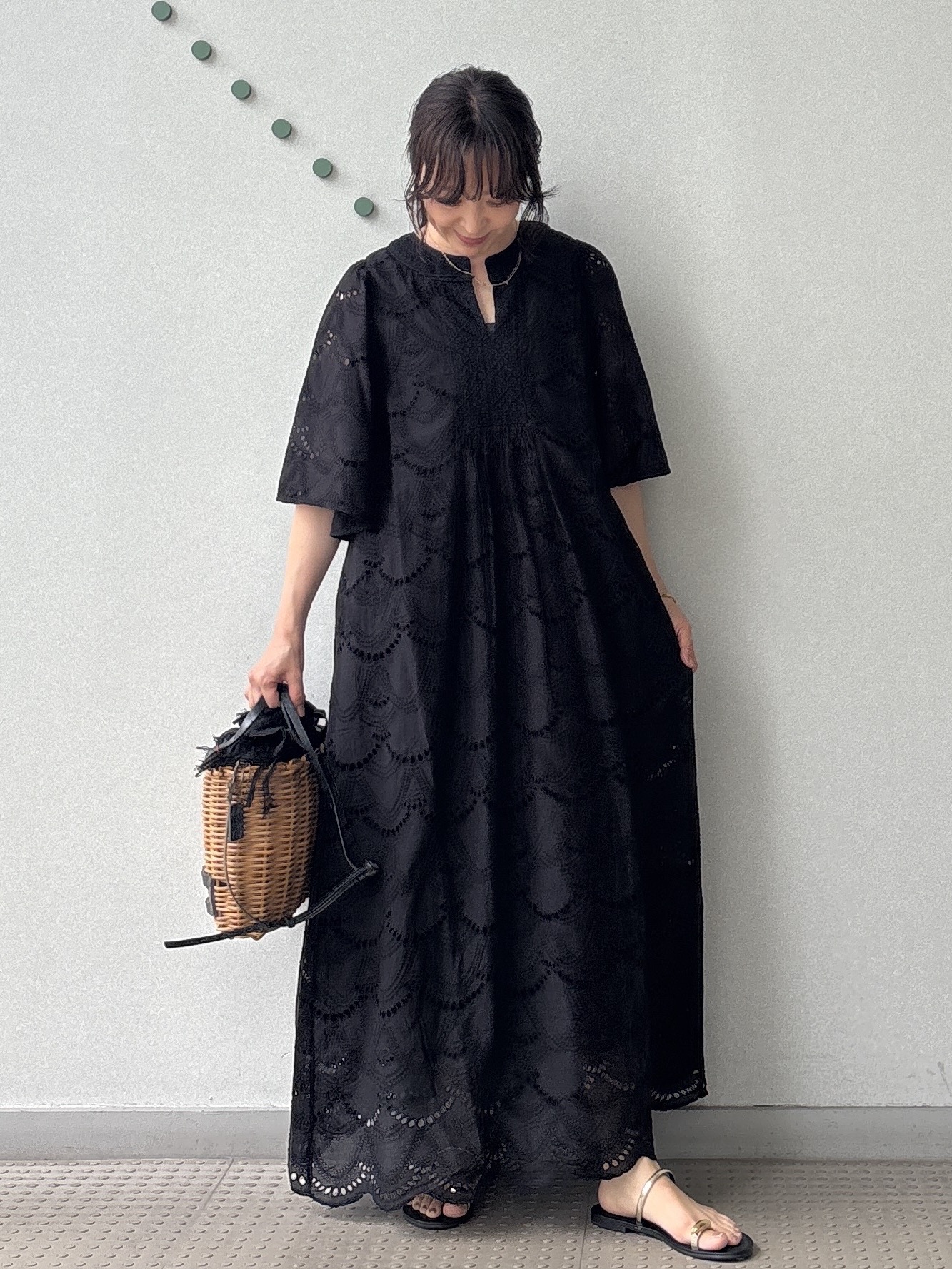 kawamuraさんの「DRESSTERIOR｜NICOLAS LAINAS（ニコラスライナス）ソフトソールトングサンダル」を使ったコーディネート