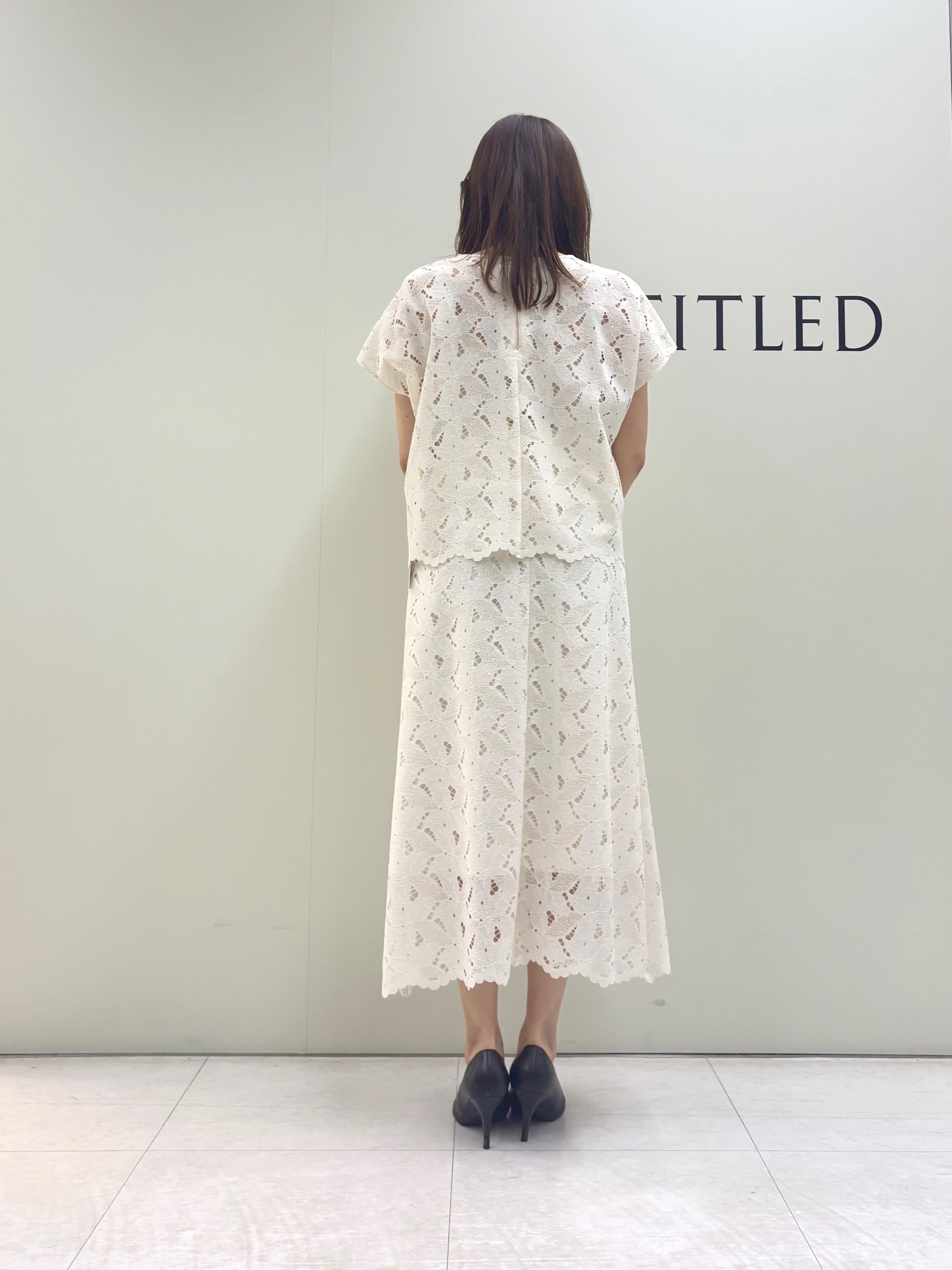 Sakaiさんの「UNTITLED｜【セットアップ可/品のある透け感】リーフレースブラウス」を使ったコーディネート