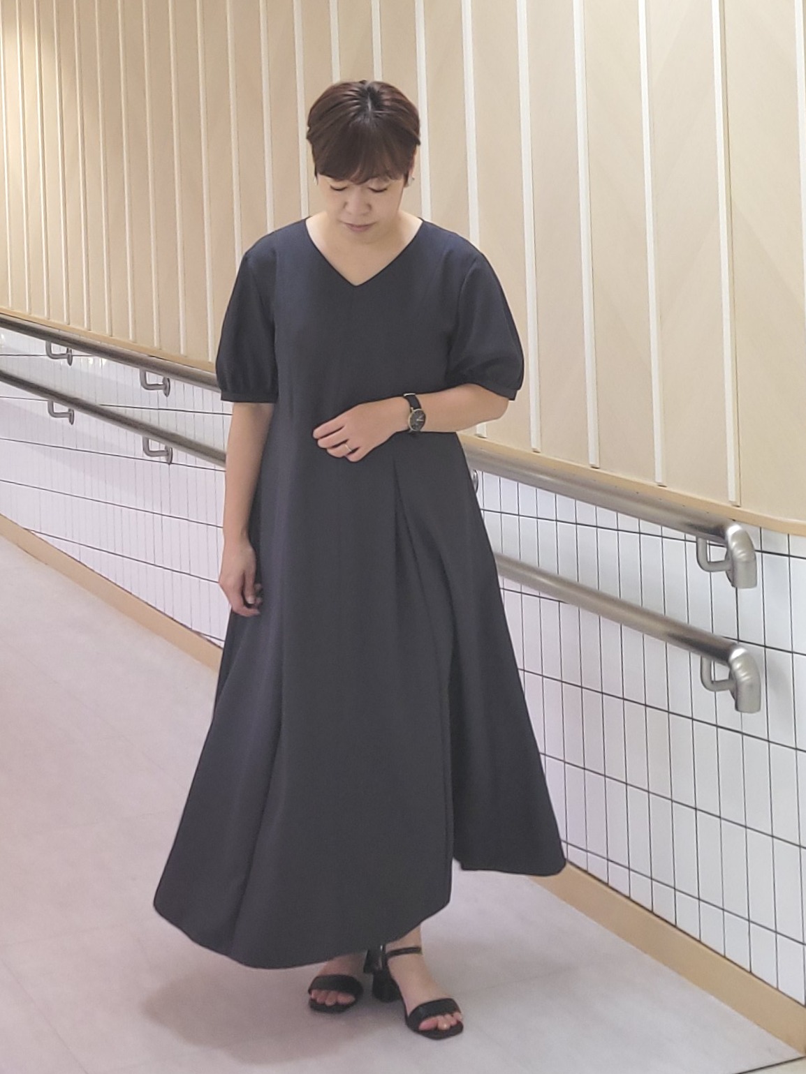 tomoさんの「COUP DE CHANCE｜【手洗い可／日本製】サックワンピース」を使ったコーディネート