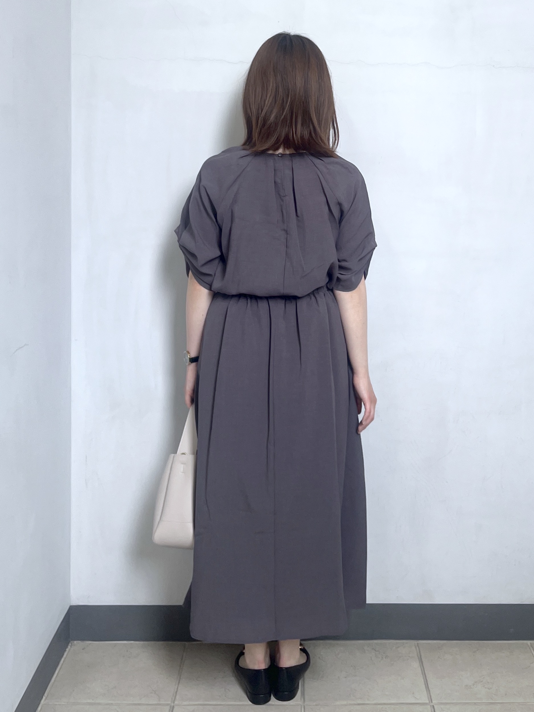 mikiさんの「OPAQUE.CLIP｜【接触冷感／吸水速乾】リネンライク タックスリーブブラウス《セットアップ対応／洗濯機OK》」を使ったコーディネート