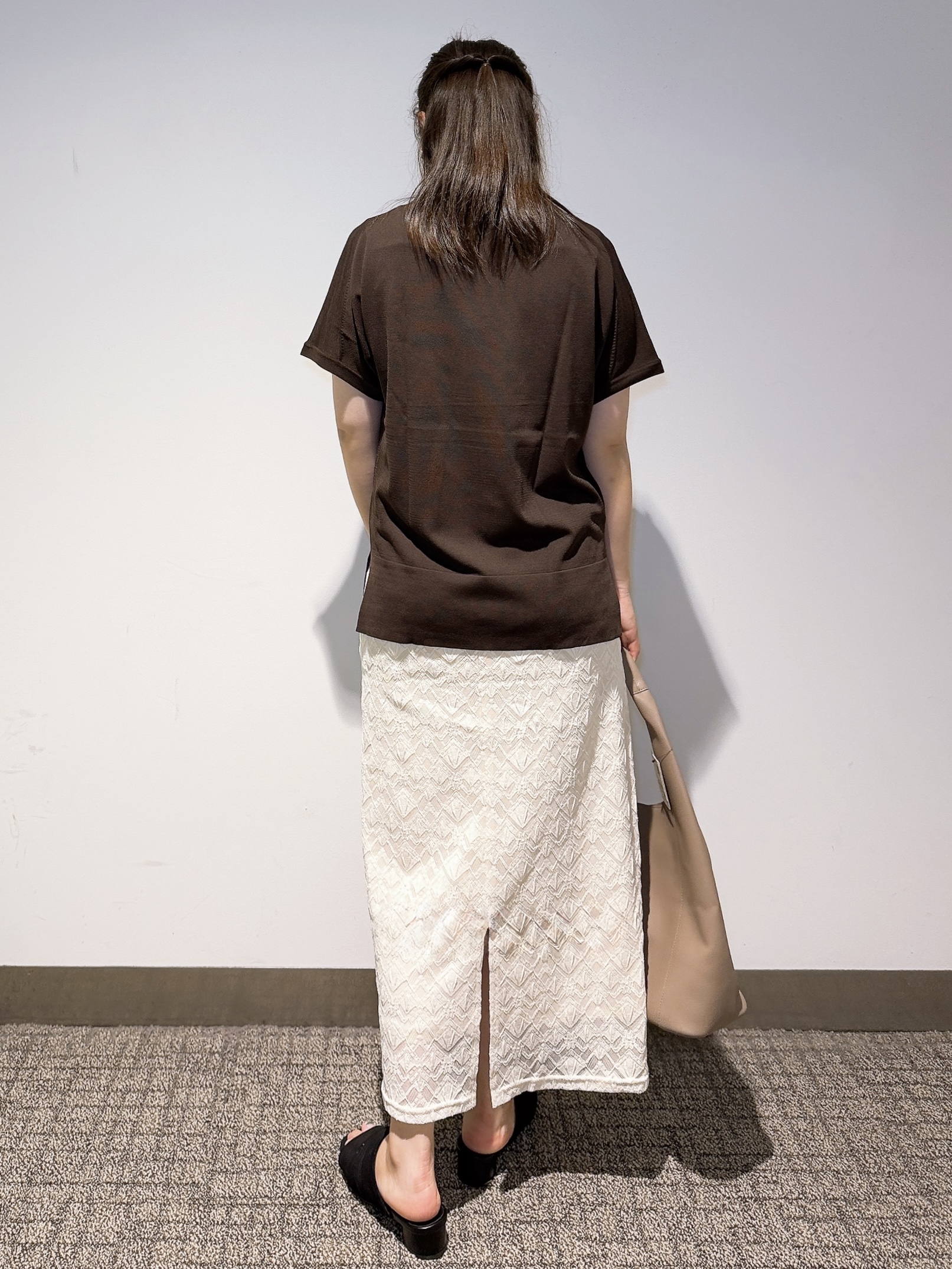 みーさんの「grove｜【UVカット・洗濯機◎】Tシャツ感覚で着られるコットン混ニット」を使ったコーディネート