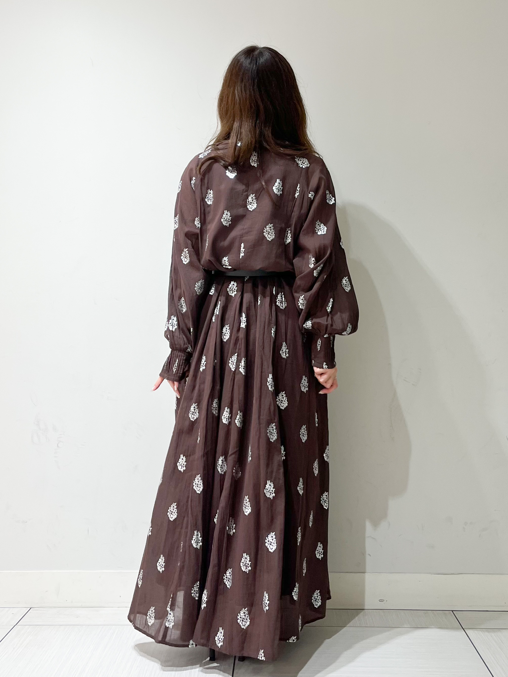 じゅんさんの「DRESSTERIOR｜MADE IN MADA（メイドインマダ）VEROMANITRA BAG」を使ったコーディネート
