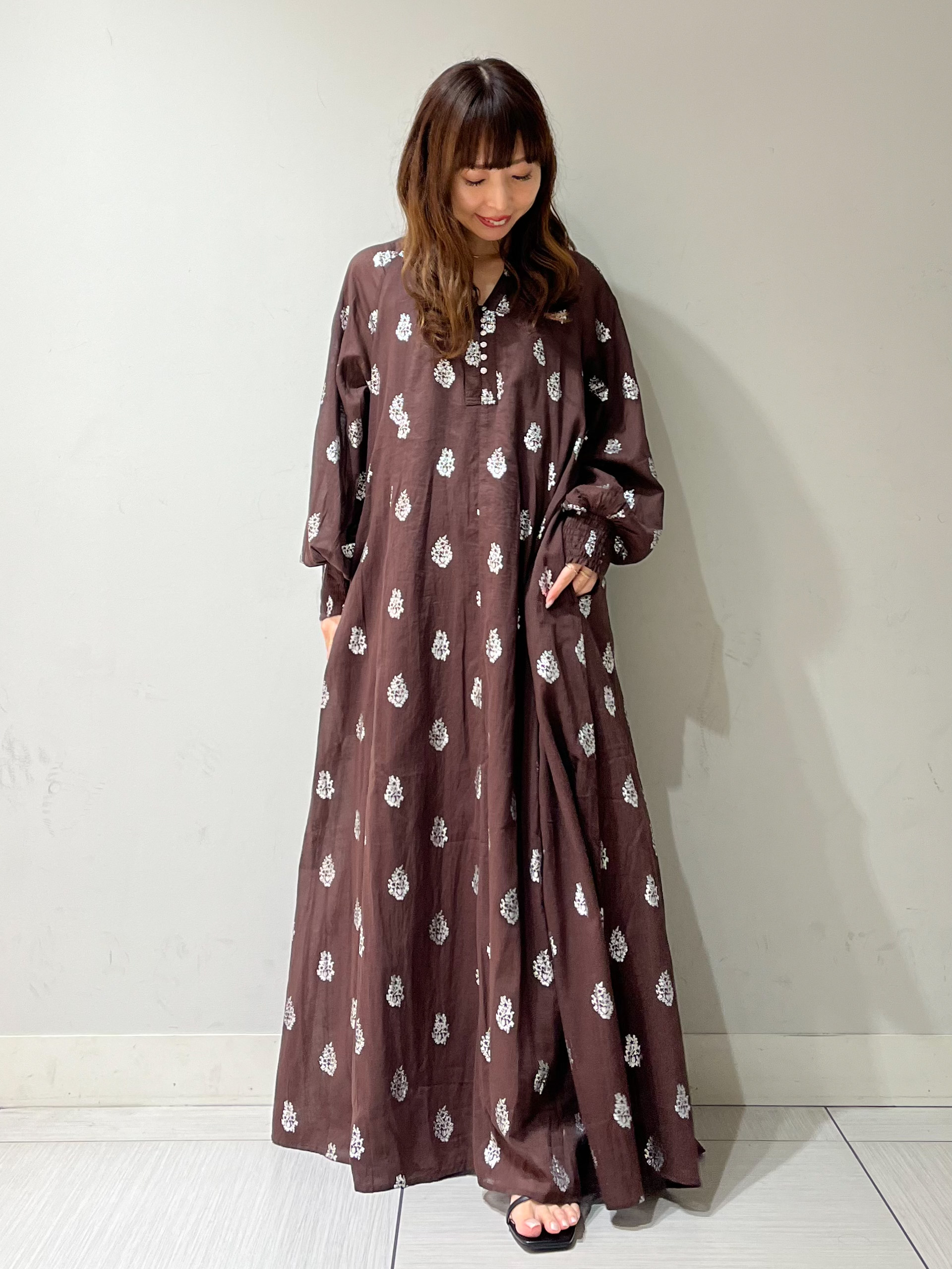 じゅんさんの「DRESSTERIOR｜MADE IN MADA（メイドインマダ）VEROMANITRA BAG」を使ったコーディネート