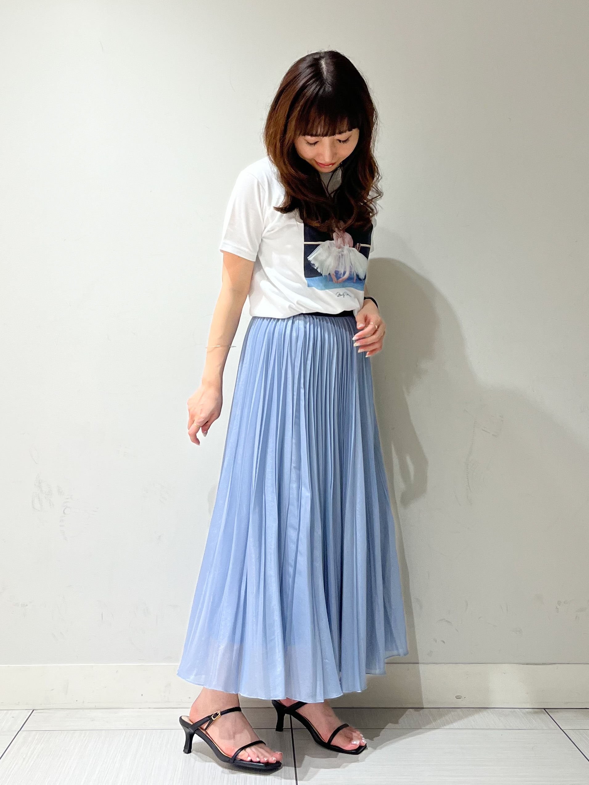 じゅんさんの「DRESSTERIOR｜【別注】マリリンモンロー/アートフォトT」を使ったコーディネート