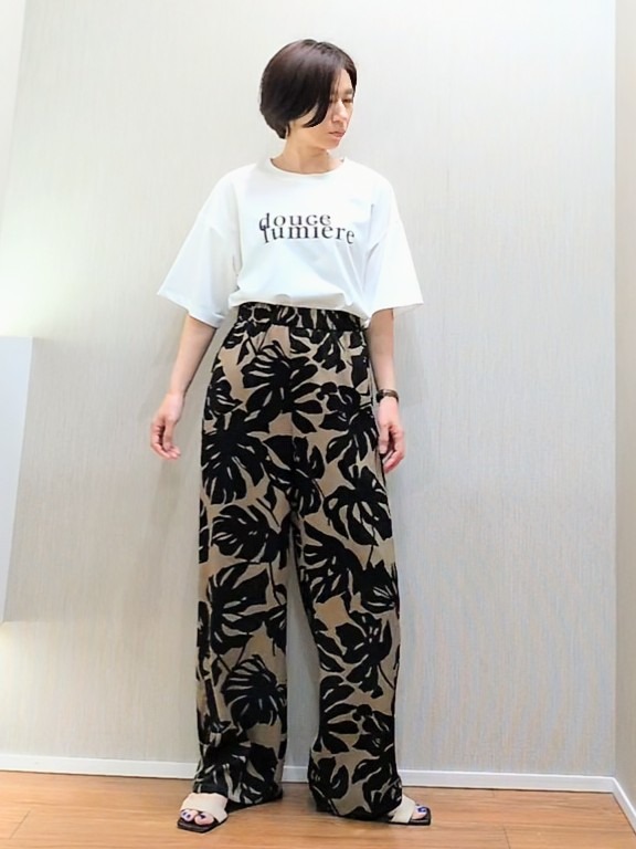 ミズタさんの「UNTITLED｜【秋羽織り/セットアップ可/UVカット】エアリークールドロストシャツ」を使ったコーディネート