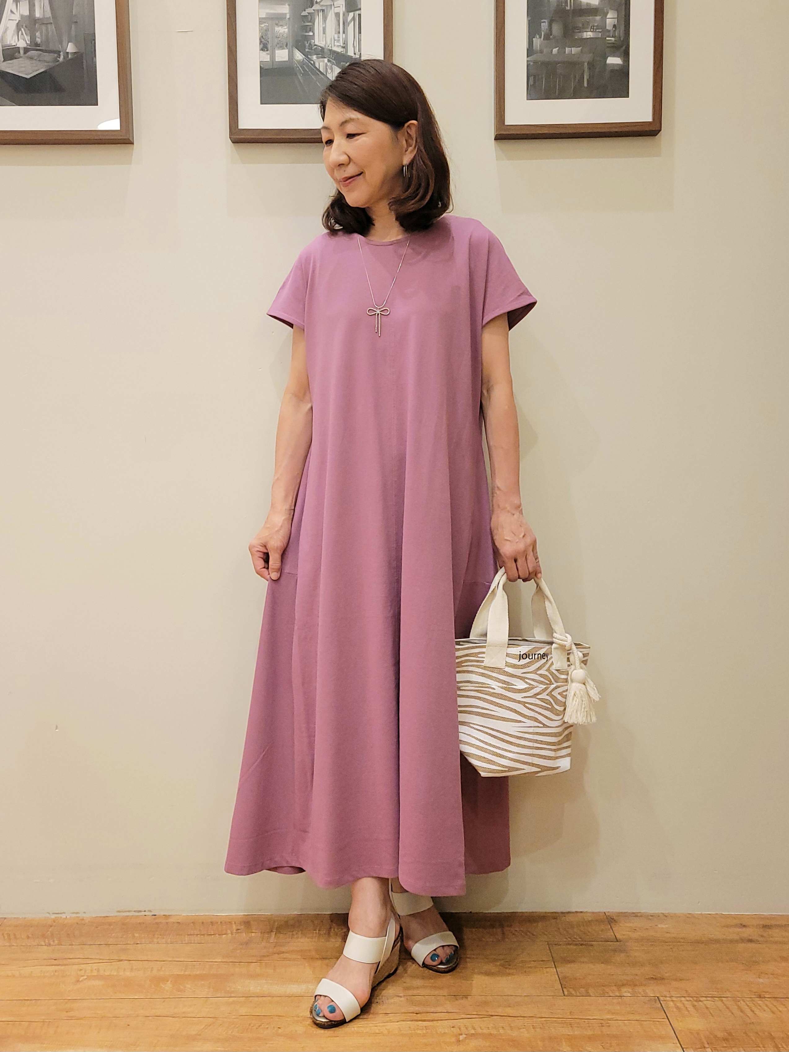 ユウさんの「SHOO･LA･RUE｜【体型カバー/洗濯機可】涼やかAラインロングワンピース」を使ったコーディネート