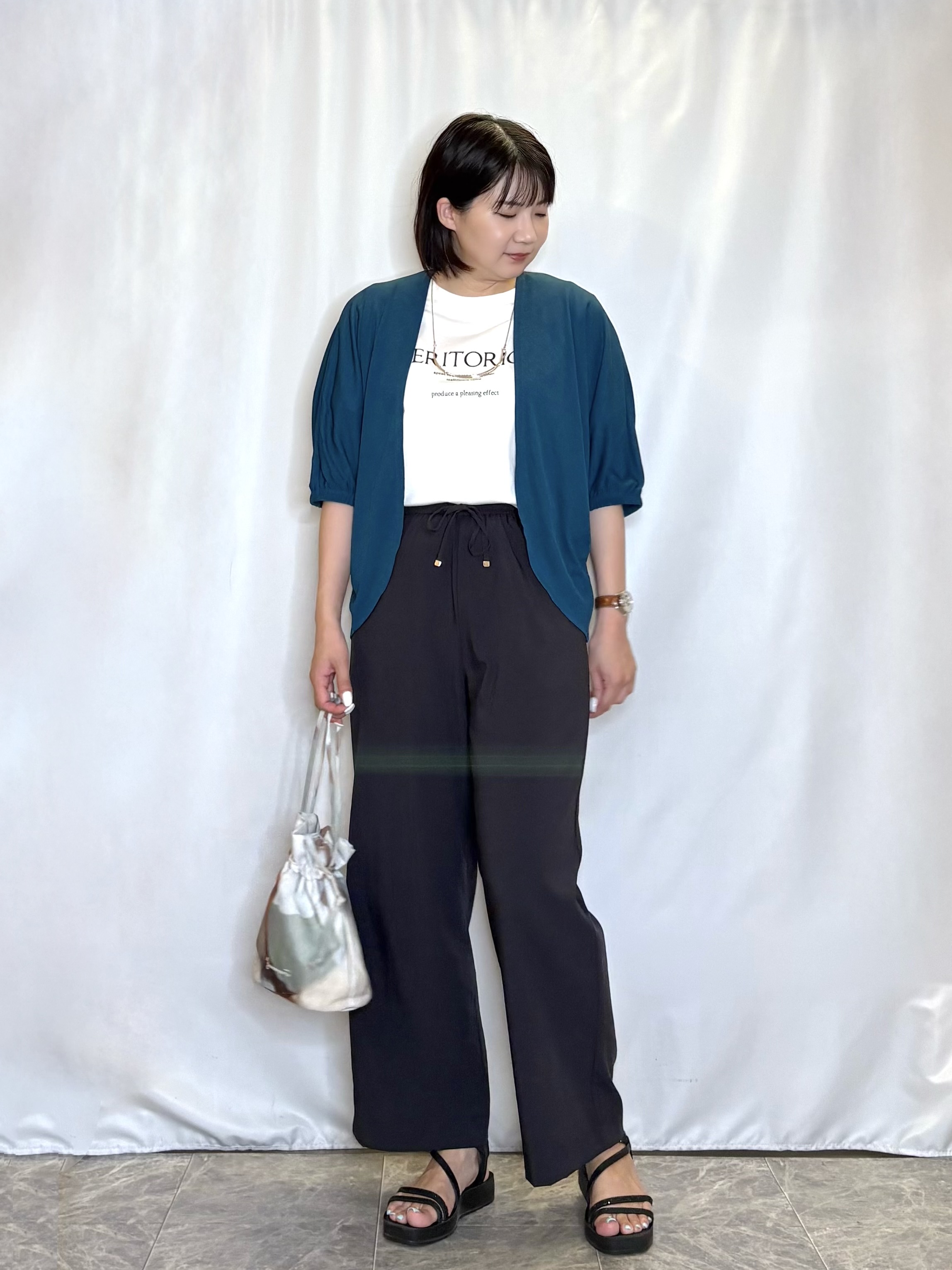 ネリさんの「SHOO･LA･RUE｜【UV/体型カバー】冷房や朝晩の冷え込み対策にも さらとろ5分袖カーディガン」を使ったコーディネート