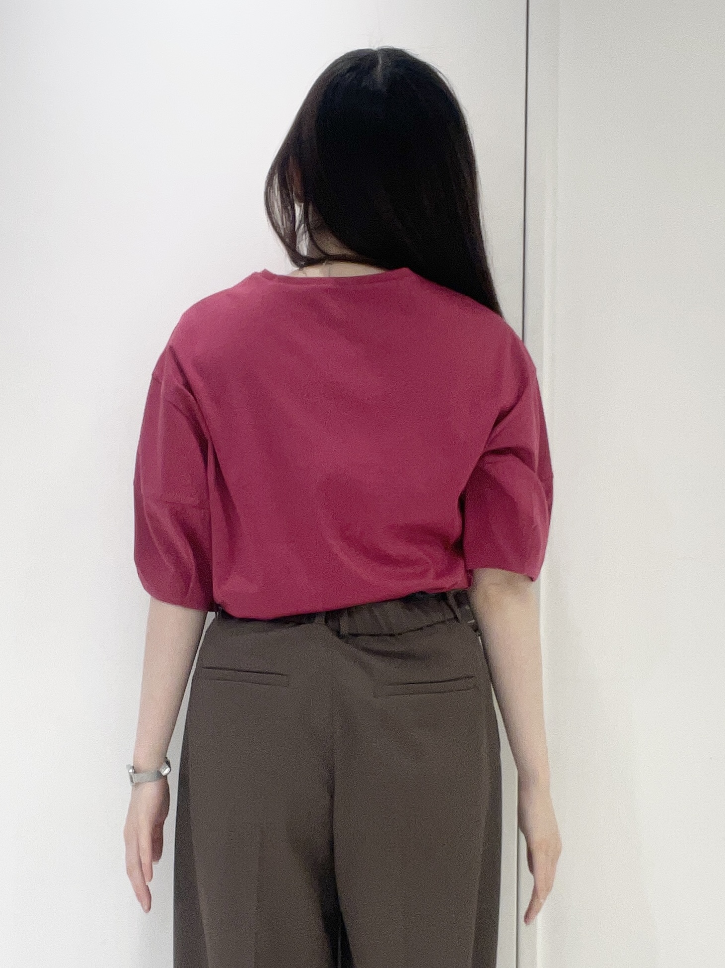 moeさんの「UNTITLED｜【汗染み防止/接触冷感】ランタンスリーブプルオーバー」を使ったコーディネート