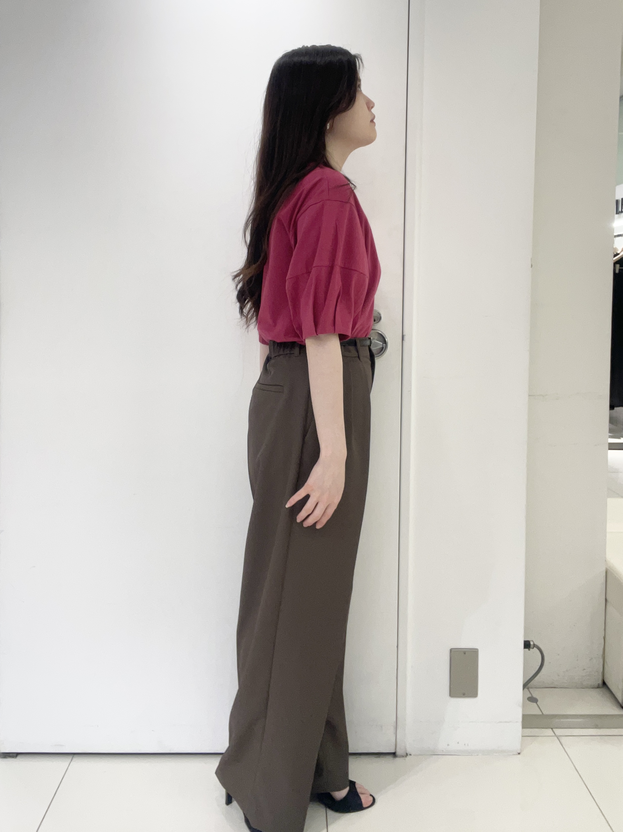 moeさんの「UNTITLED｜【汗染み防止/接触冷感】ランタンスリーブプルオーバー」を使ったコーディネート
