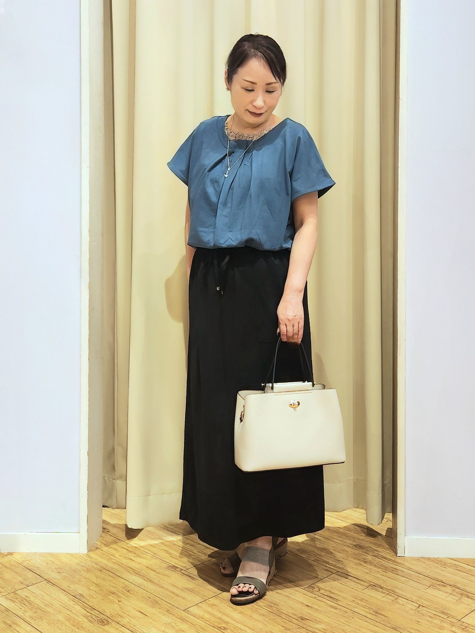 くまさんの「SHOO･LA･RUE｜【前後2WAY/S-LL/洗濯機可】楽に着られて好印象 やわらかトップス」を使ったコーディネート