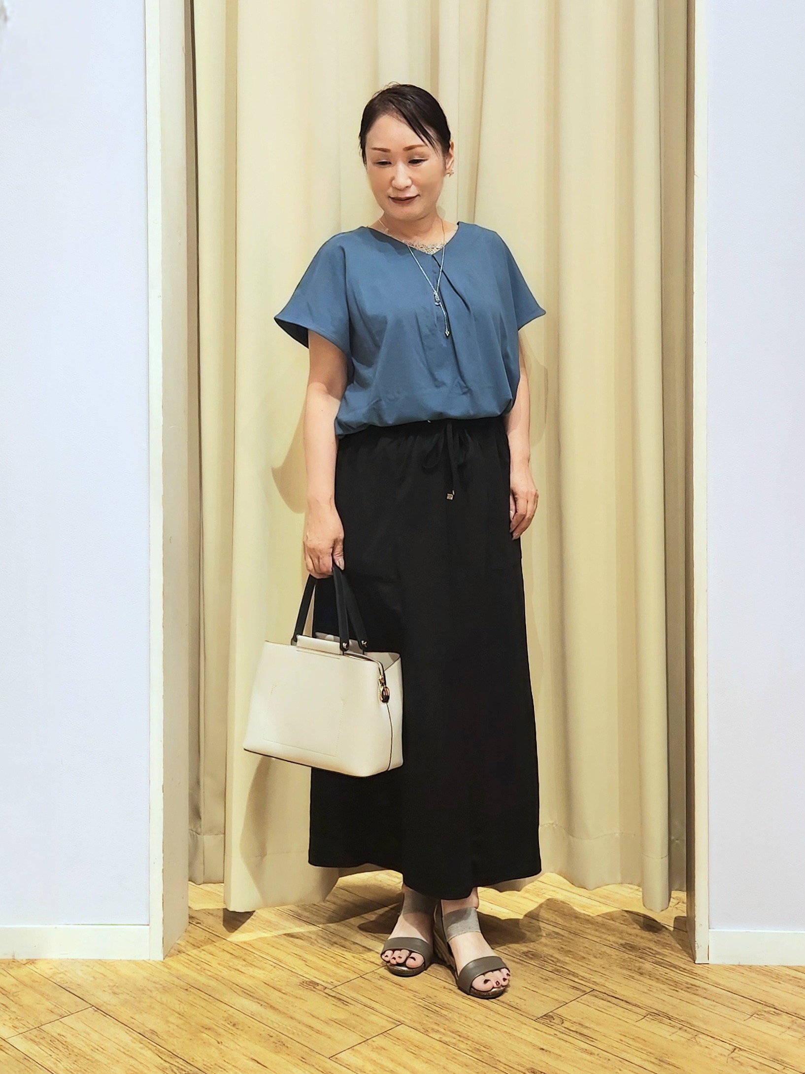 くまさんの「SHOO･LA･RUE｜【前後2WAY/S-LL/洗濯機可】楽に着られて好印象 やわらかトップス」を使ったコーディネート