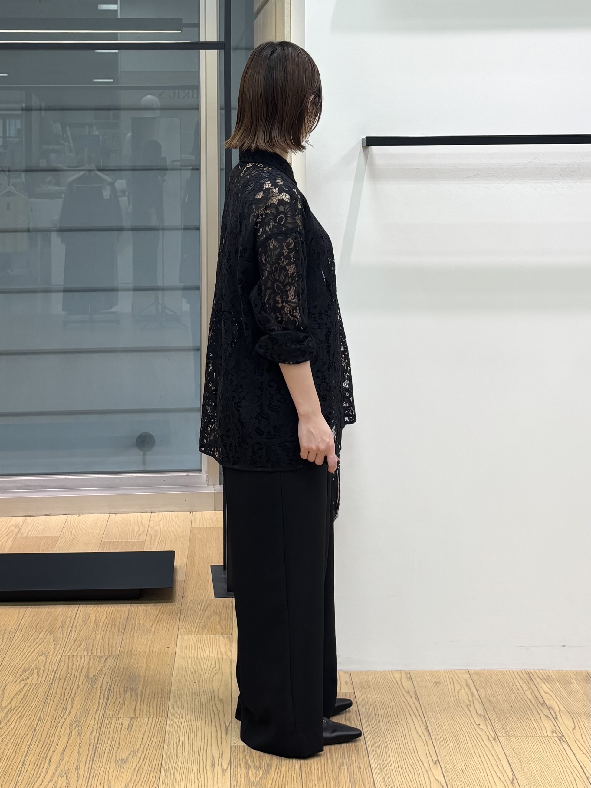 asamiさんの「INDIVI｜【洗える／トレンド】大人レースシャツ」を使ったコーディネート