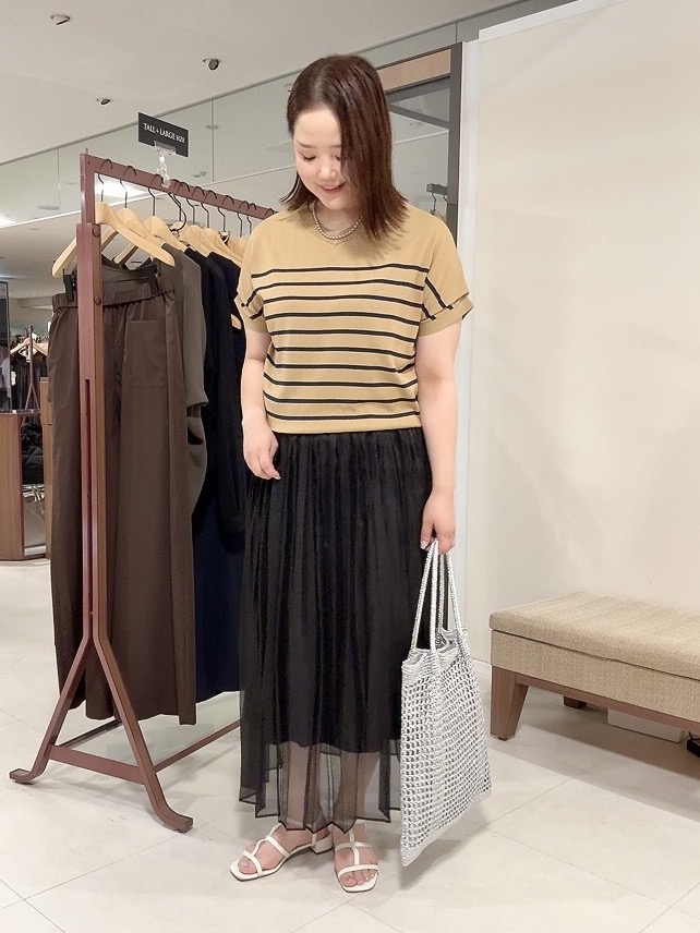 YUIさんの「UNTITLED｜【肌に張りつきにくい/前後2WAY】ドライタッチコットンプルオーバー」を使ったコーディネート