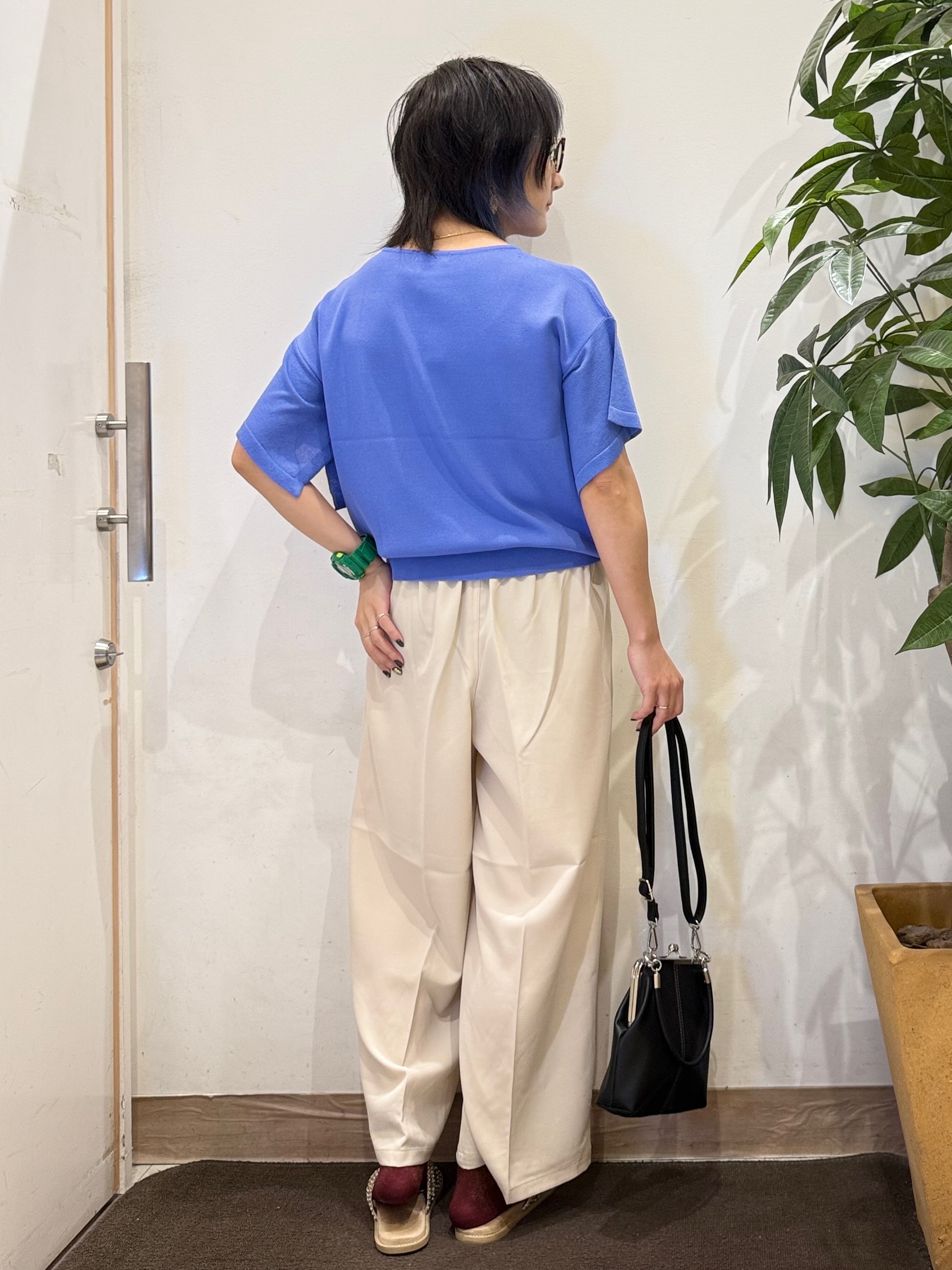 misakiさんの「SHOO･LA･RUE｜【S-LL/洗濯機可】インせず着られる ひらり袖ニット」を使ったコーディネート