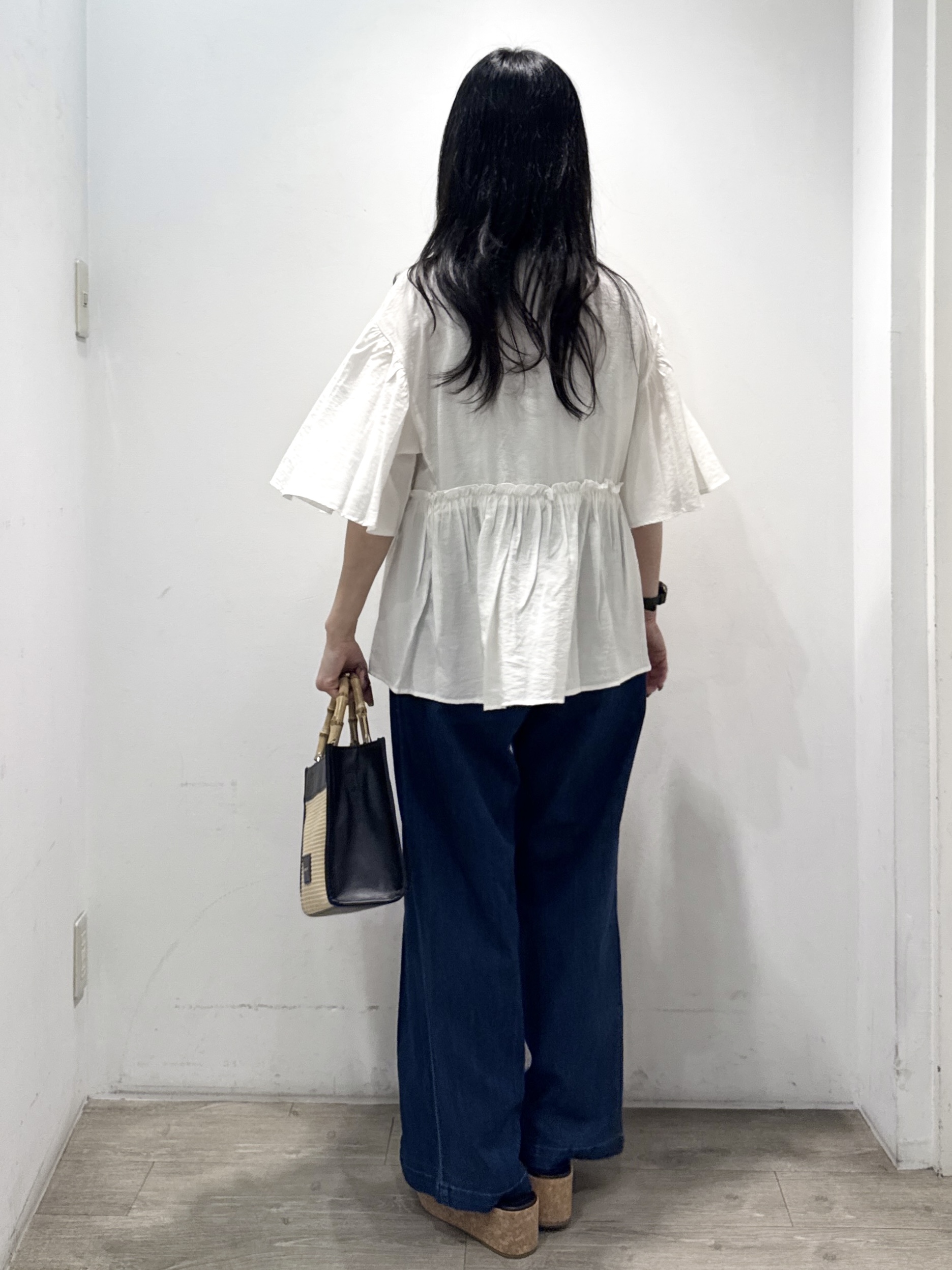 yuicciさんの「OPAQUE.CLIP｜アシンメトリーペプラムブラウス【洗濯機OK】」を使ったコーディネート