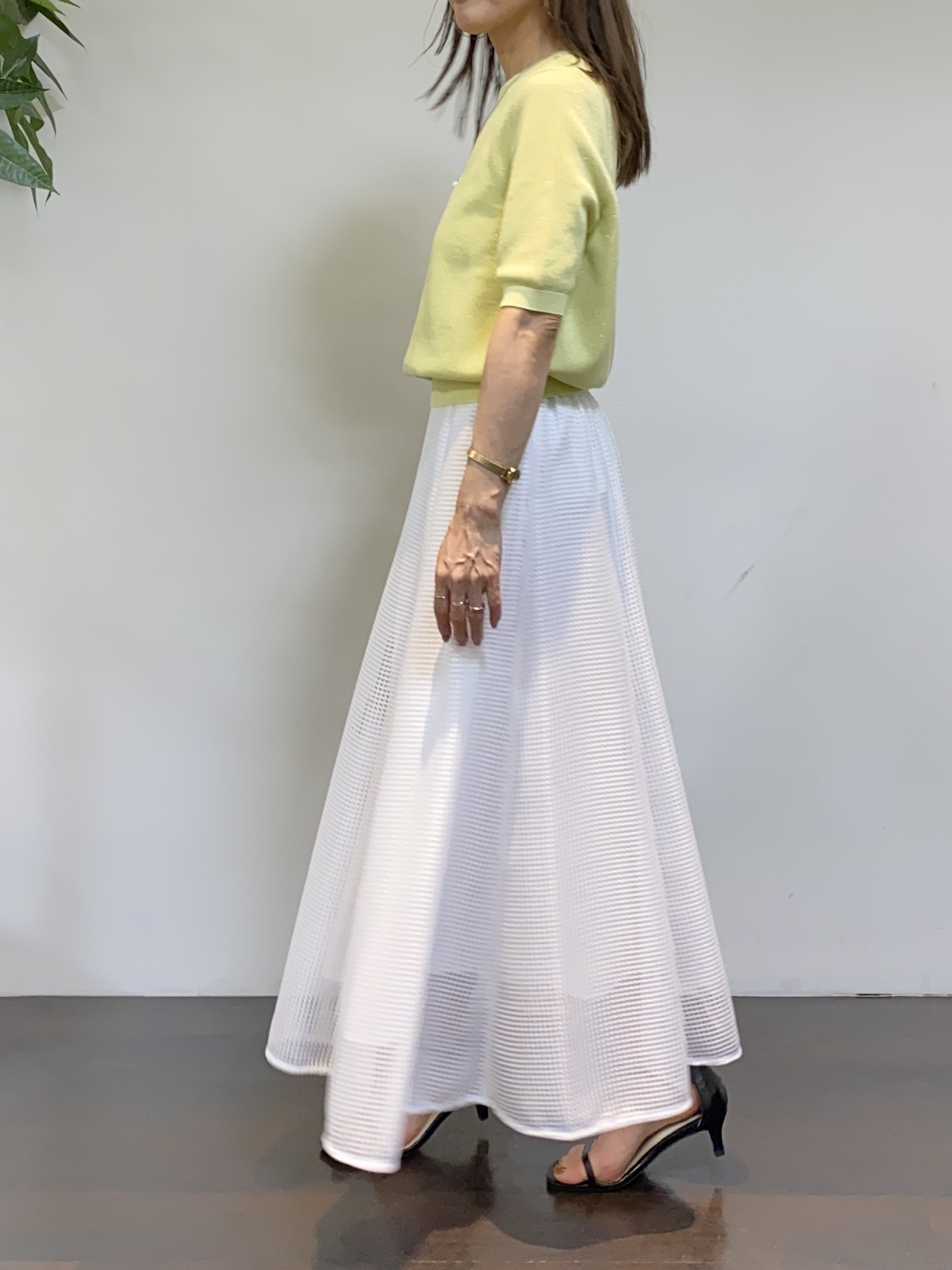 tomoさんの「UNTITLED｜◆【アンサンブル可】ラメ混クルーネックカーディガン」を使ったコーディネート