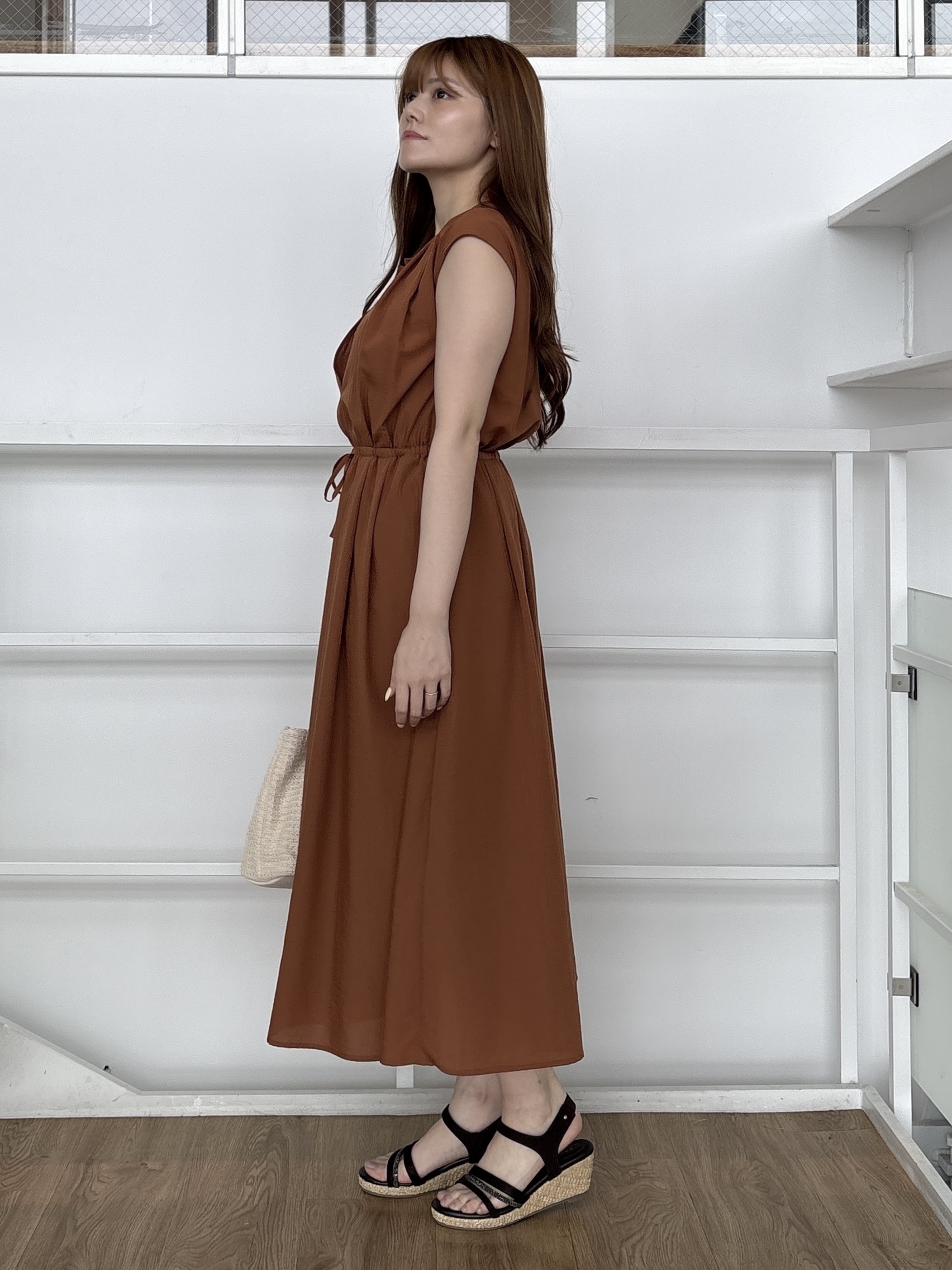 sayaさんの「grove｜シャーリングキャミレイヤードワンピース」を使ったコーディネート