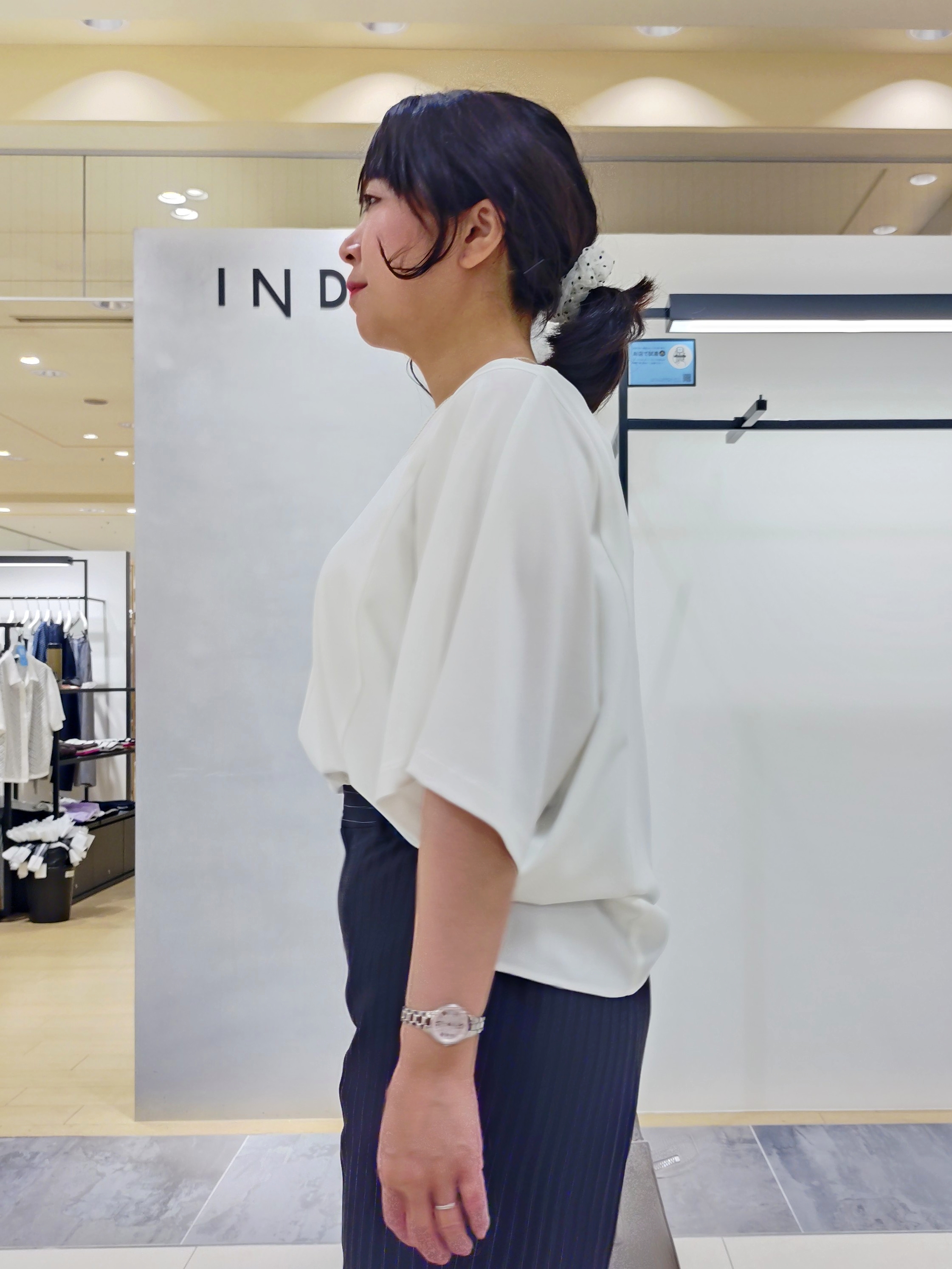 TOMOMIさんの「INDIVI｜【初秋/UVケア/着る日傘】ダブルジャケット」を使ったコーディネート