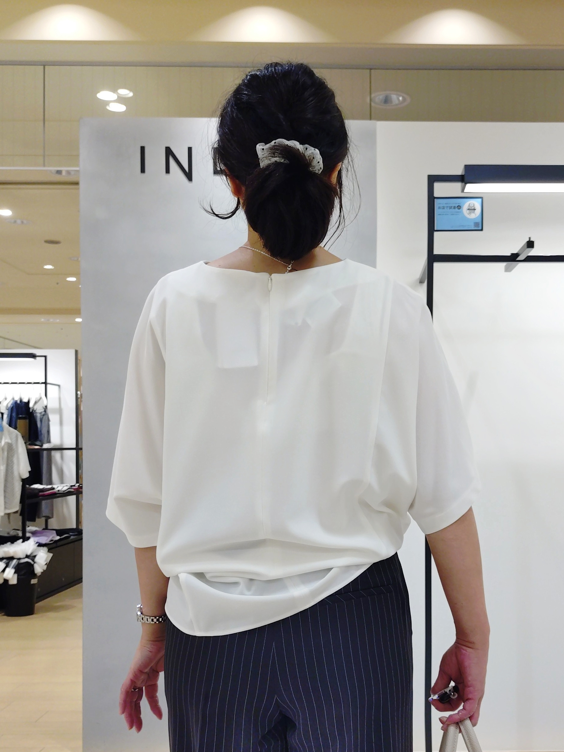 TOMOMIさんの「INDIVI｜【初秋/UVケア/着る日傘】ダブルジャケット」を使ったコーディネート