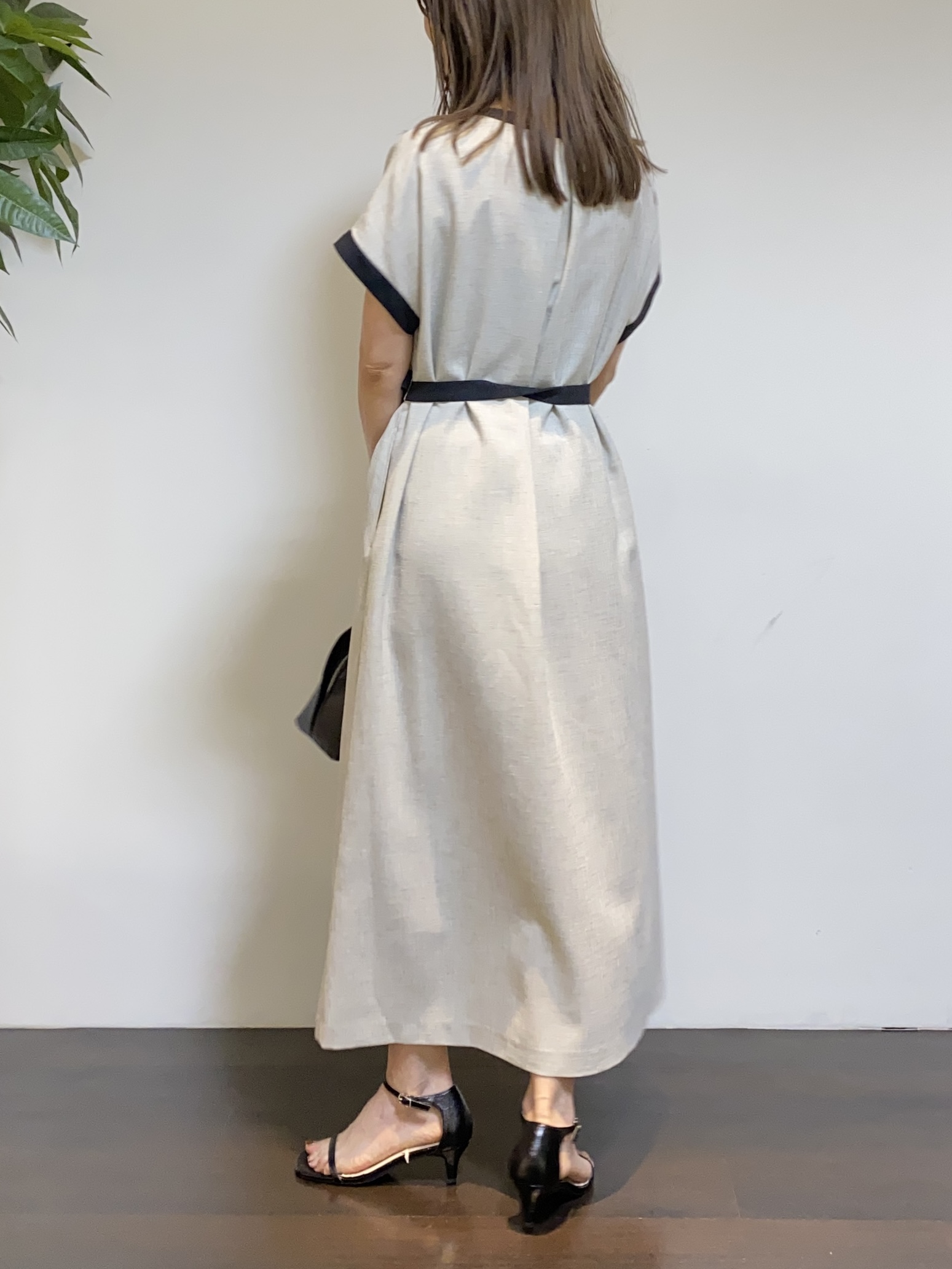 tomoさんの「UNTITLED｜【接触冷感/UVカット/イージーケア】配色ラインワンピース」を使ったコーディネート