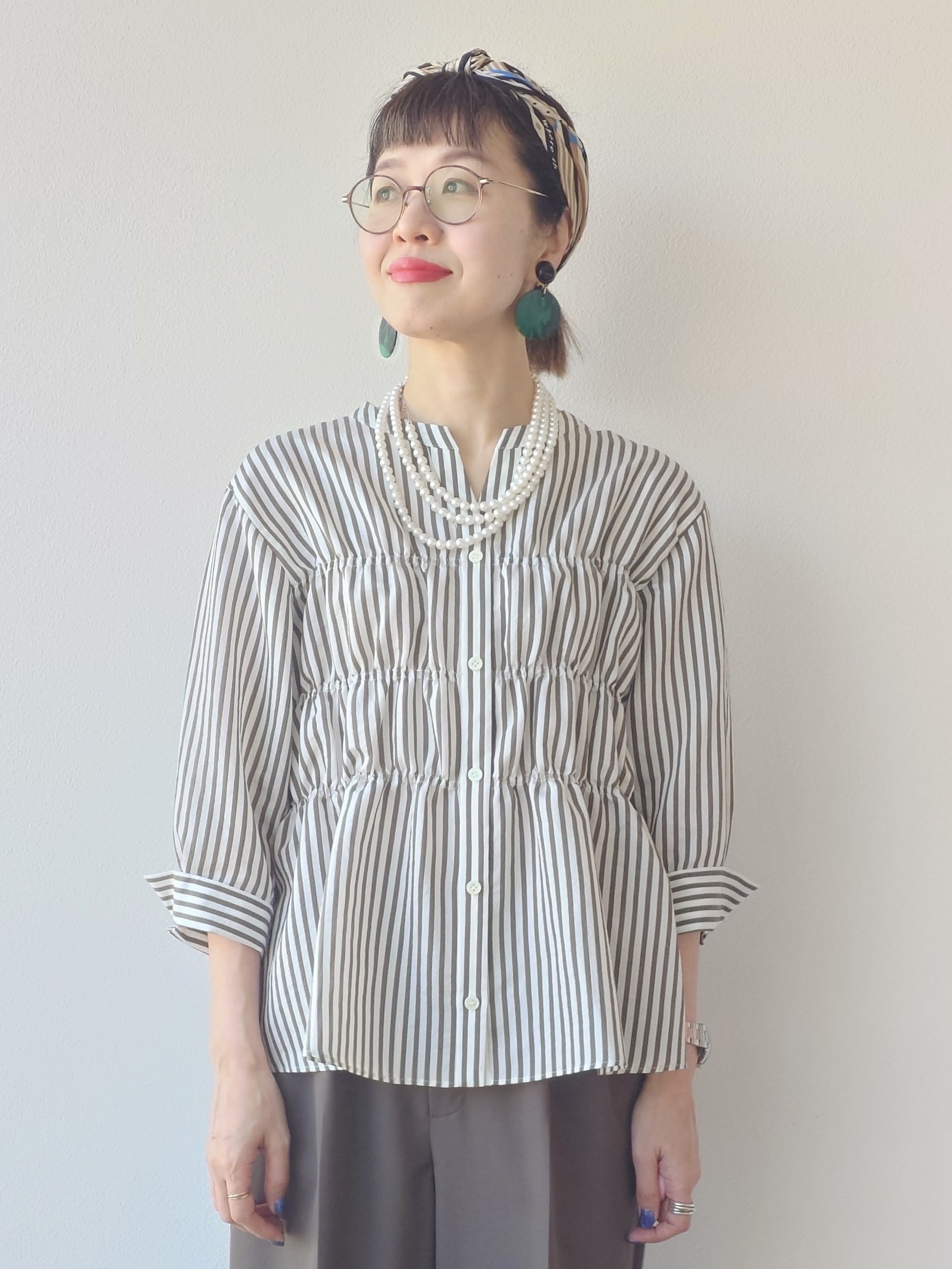 MUTSUKOさんの「UNTITLED｜ストライプシャーリングブラウス」を使ったコーディネート