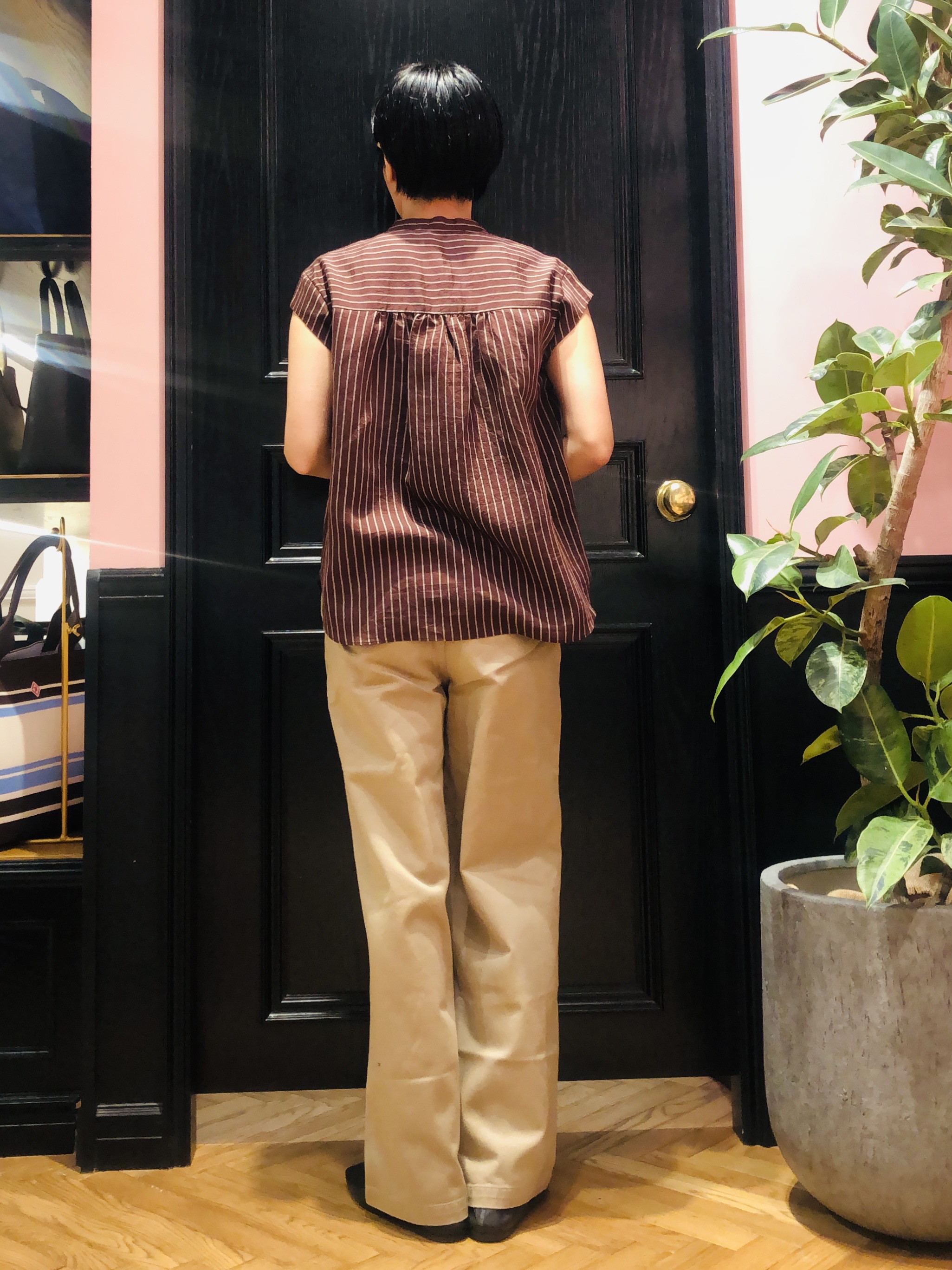 OGATAさんの「DRESSTERIOR｜ストライプフレンチスリーブフリルブラウス」を使ったコーディネート