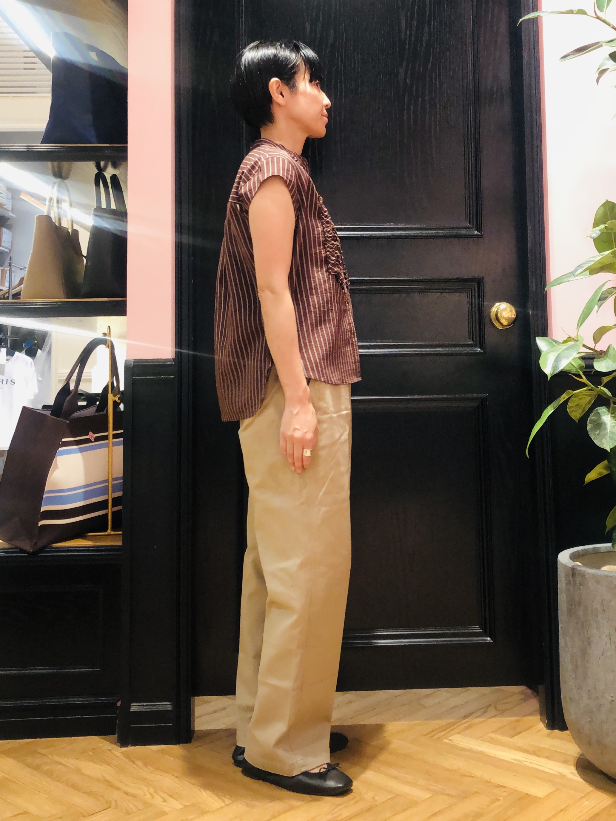 OGATAさんの「DRESSTERIOR｜ストライプフレンチスリーブフリルブラウス」を使ったコーディネート