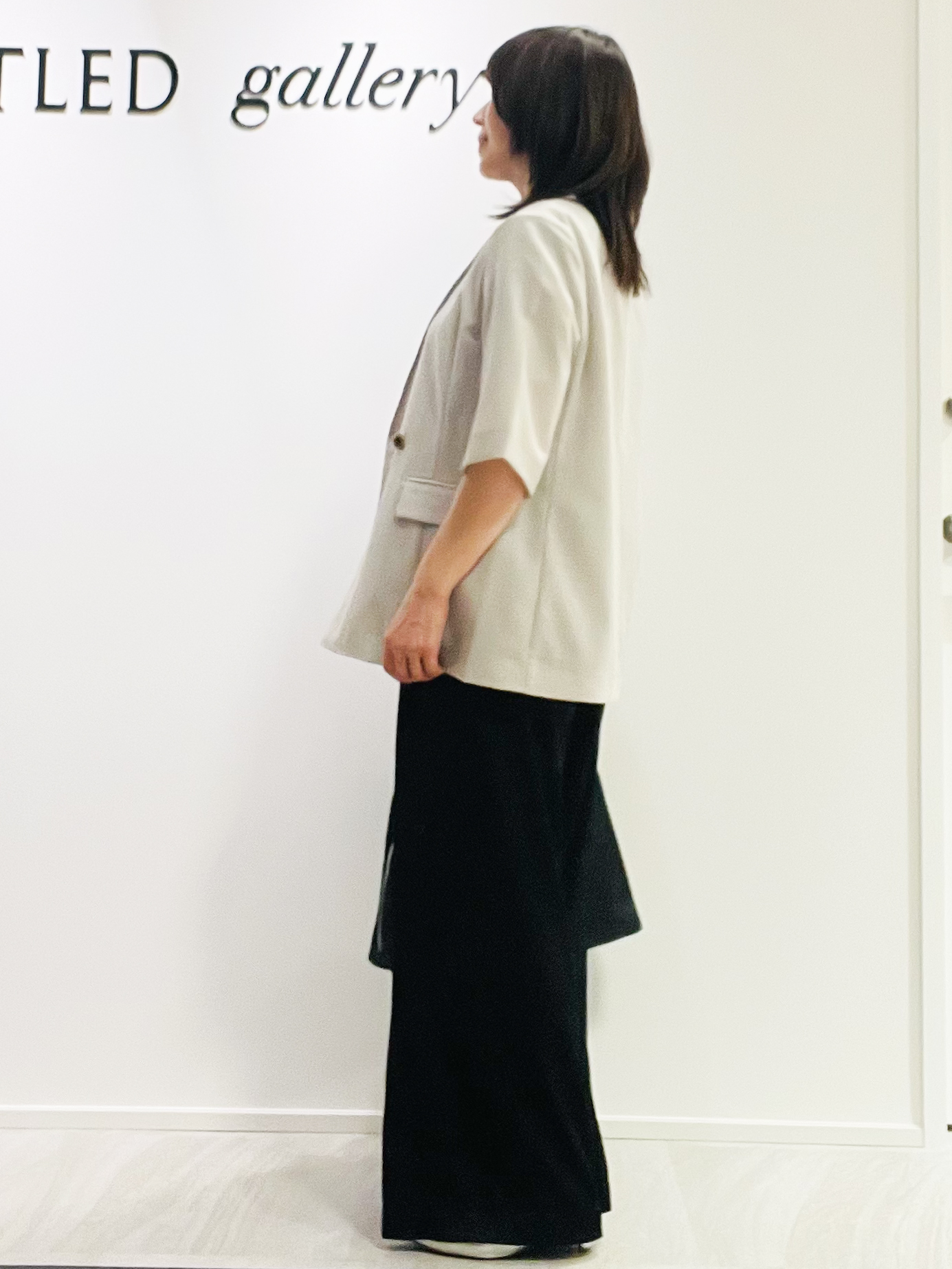 めいさんの「UNTITLED｜【秋の通勤羽織/セットアップ可/UVカット】エアリークール半袖ジャケット」を使ったコーディネート