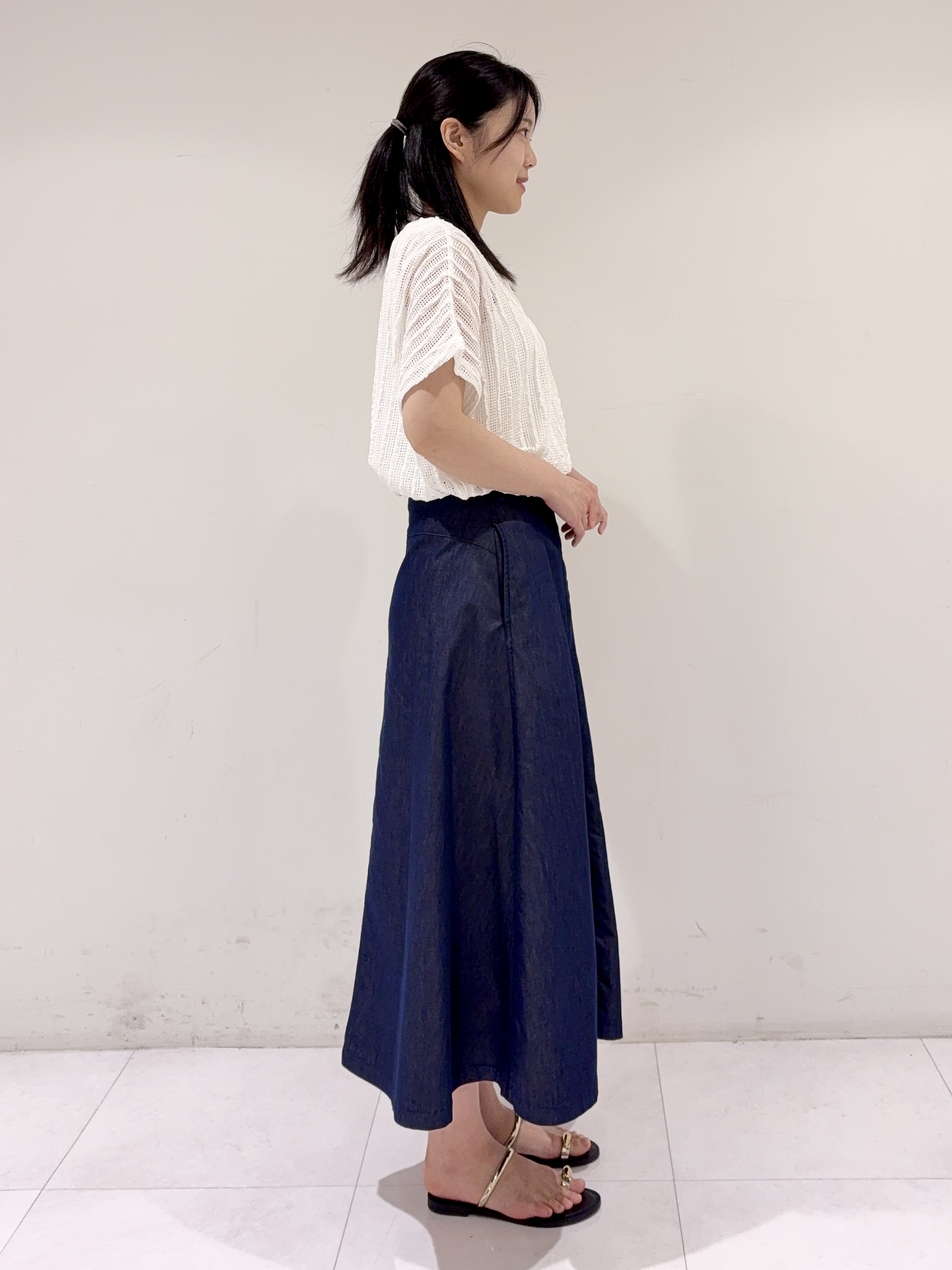 ayaさんの「DRESSTERIOR｜【体型カバー/日除け】ドルマンスリーブ シアーメッシュプルオーバー」を使ったコーディネート