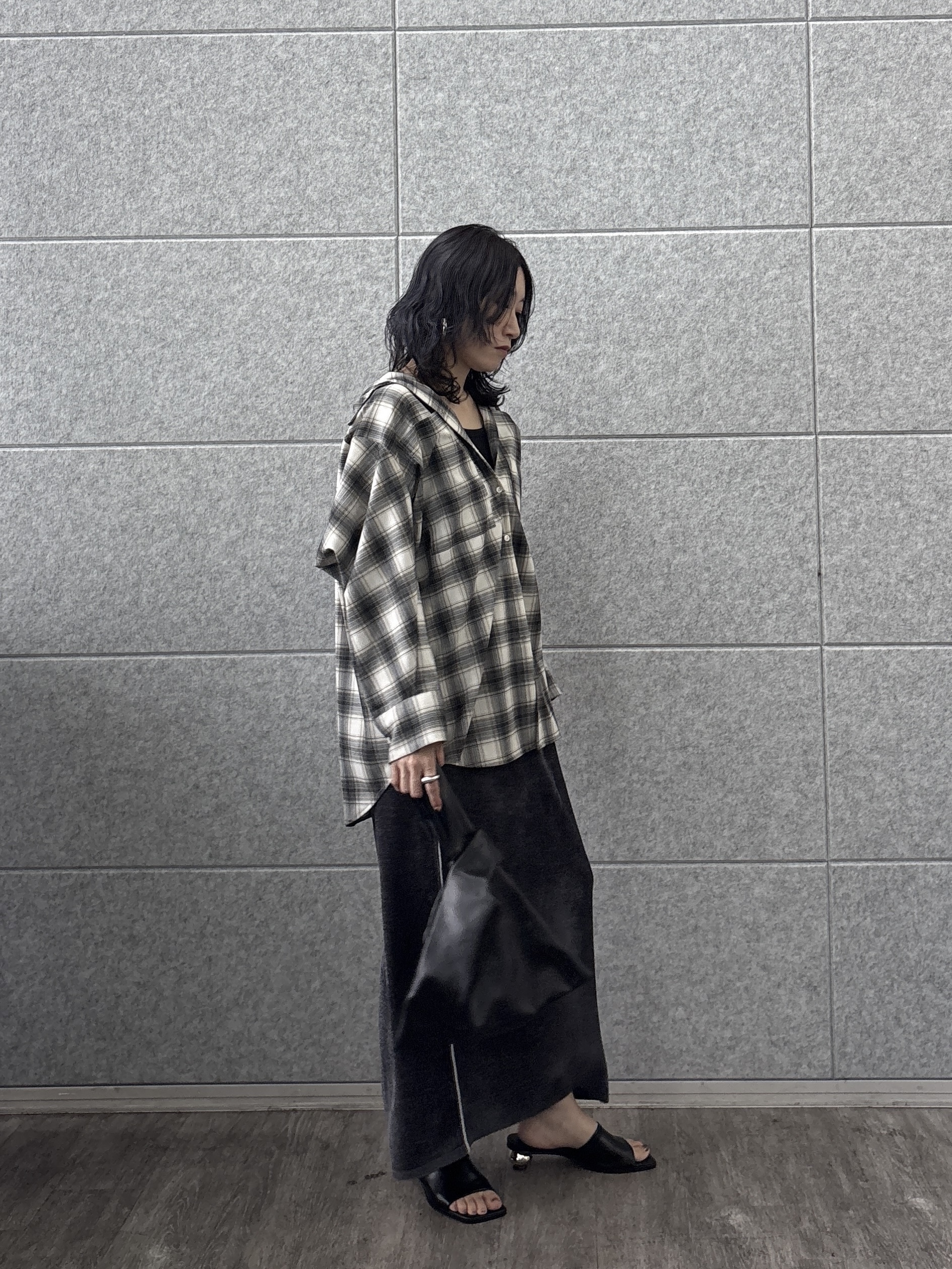 kotakiさんの「INDIVI｜タイムレスフォルムシャツ」を使ったコーディネート