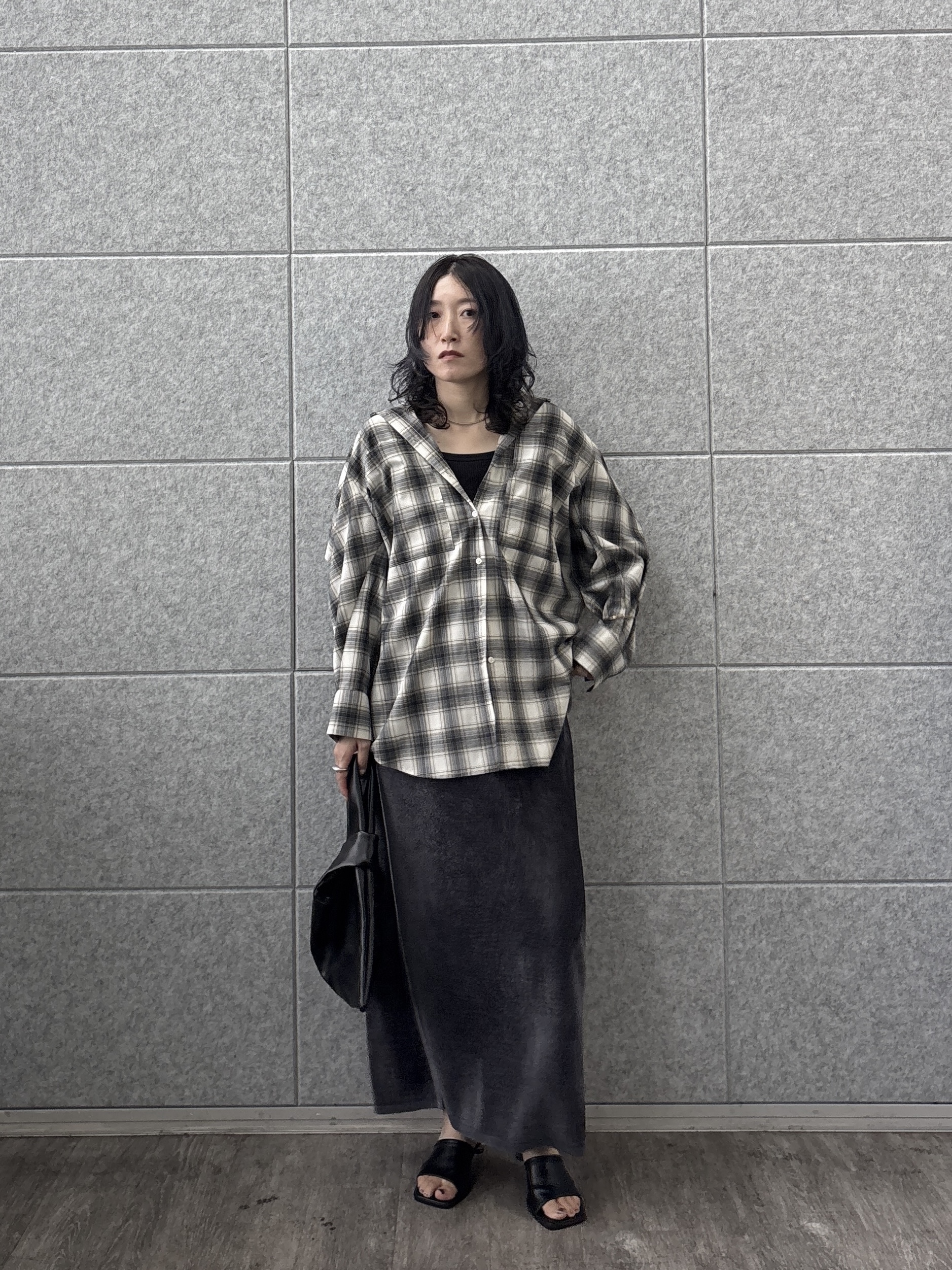 kotakiさんの「INDIVI｜タイムレスフォルムシャツ」を使ったコーディネート