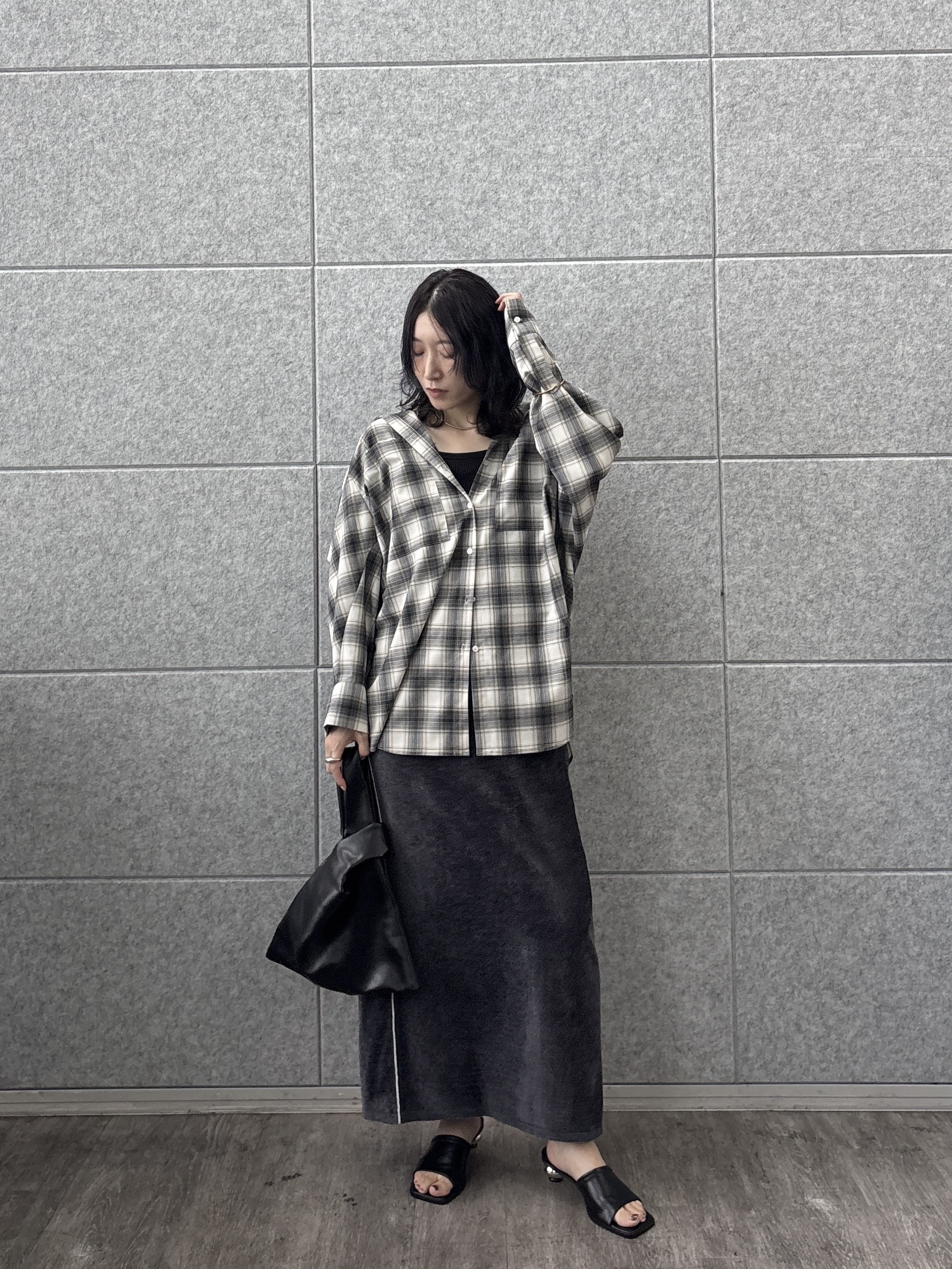 kotakiさんの「INDIVI｜タイムレスフォルムシャツ」を使ったコーディネート
