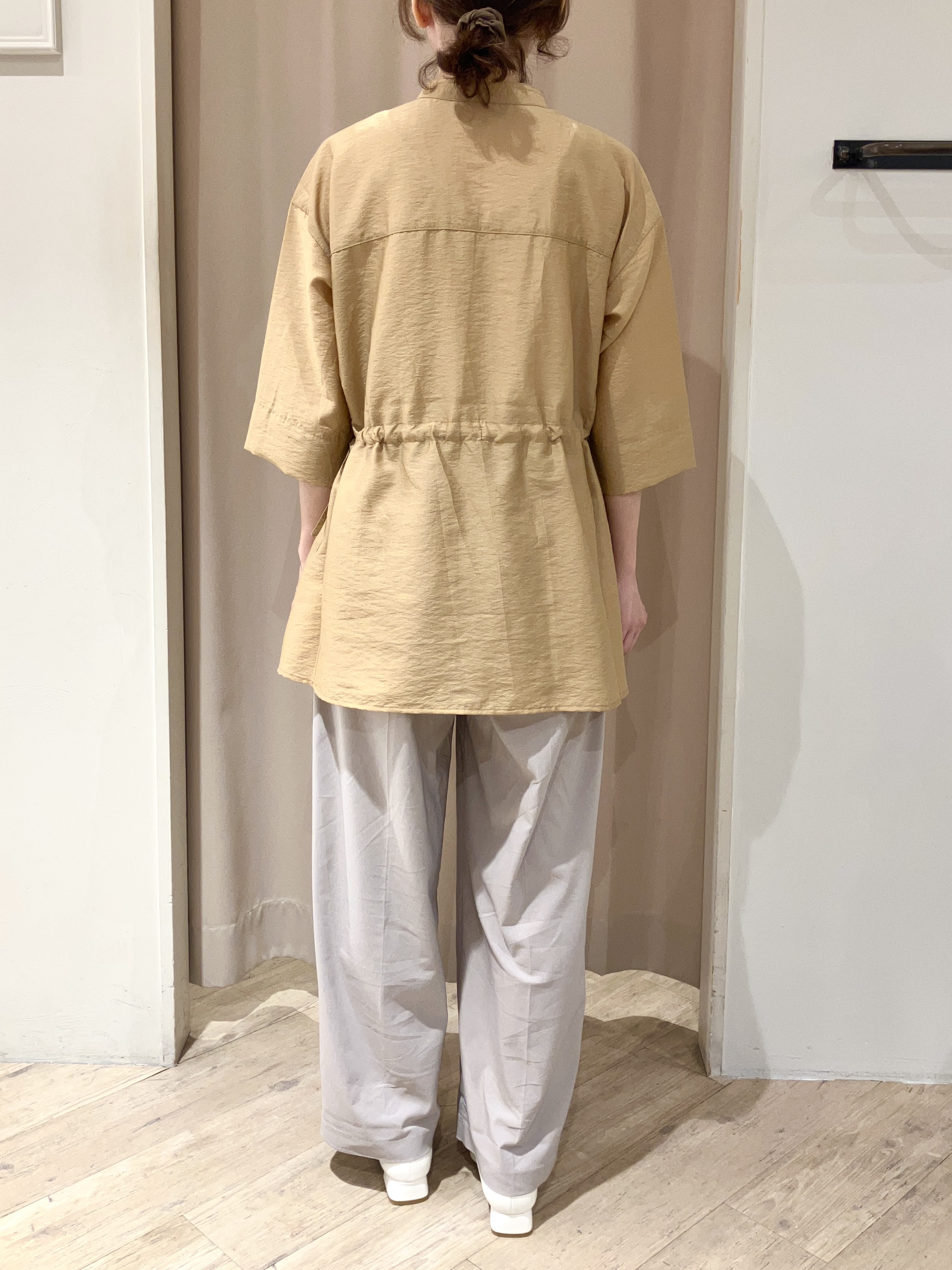 kimiさんの「grove｜5分袖ver登場！【体型カバー・洗える】シアーサファリシャツジャケット」を使ったコーディネート